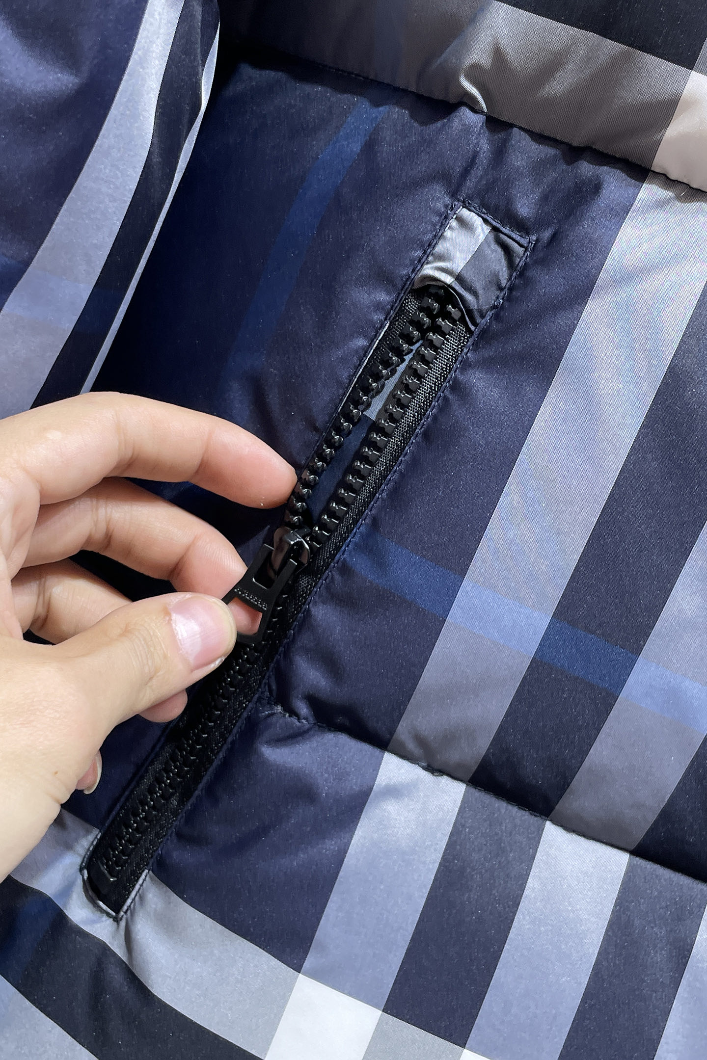 Burberry Couple Down Jacket Goose Down M-l-xl