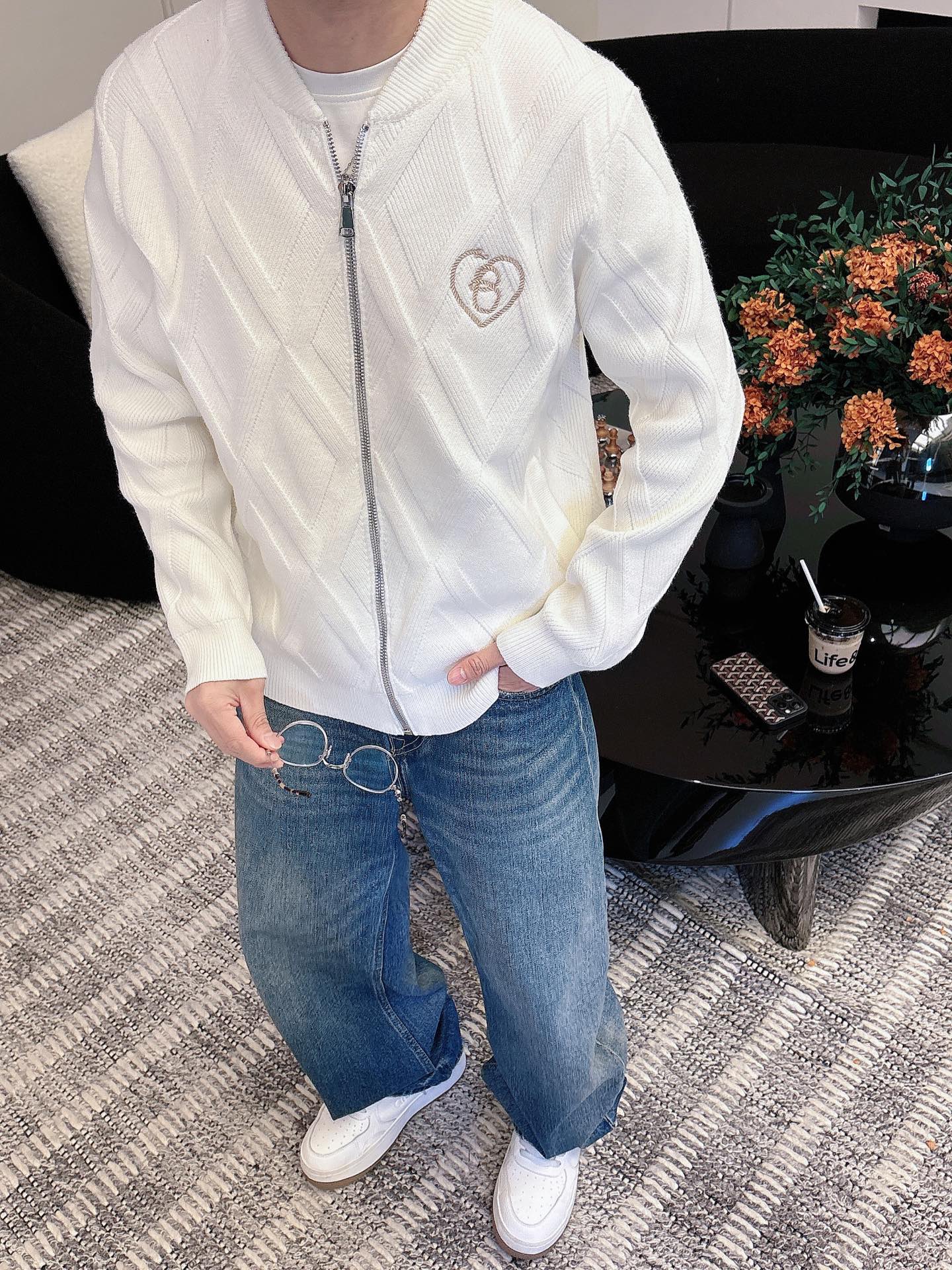 Burberry Jeans Wool Black Loose Fit S-m-l-xl-175140