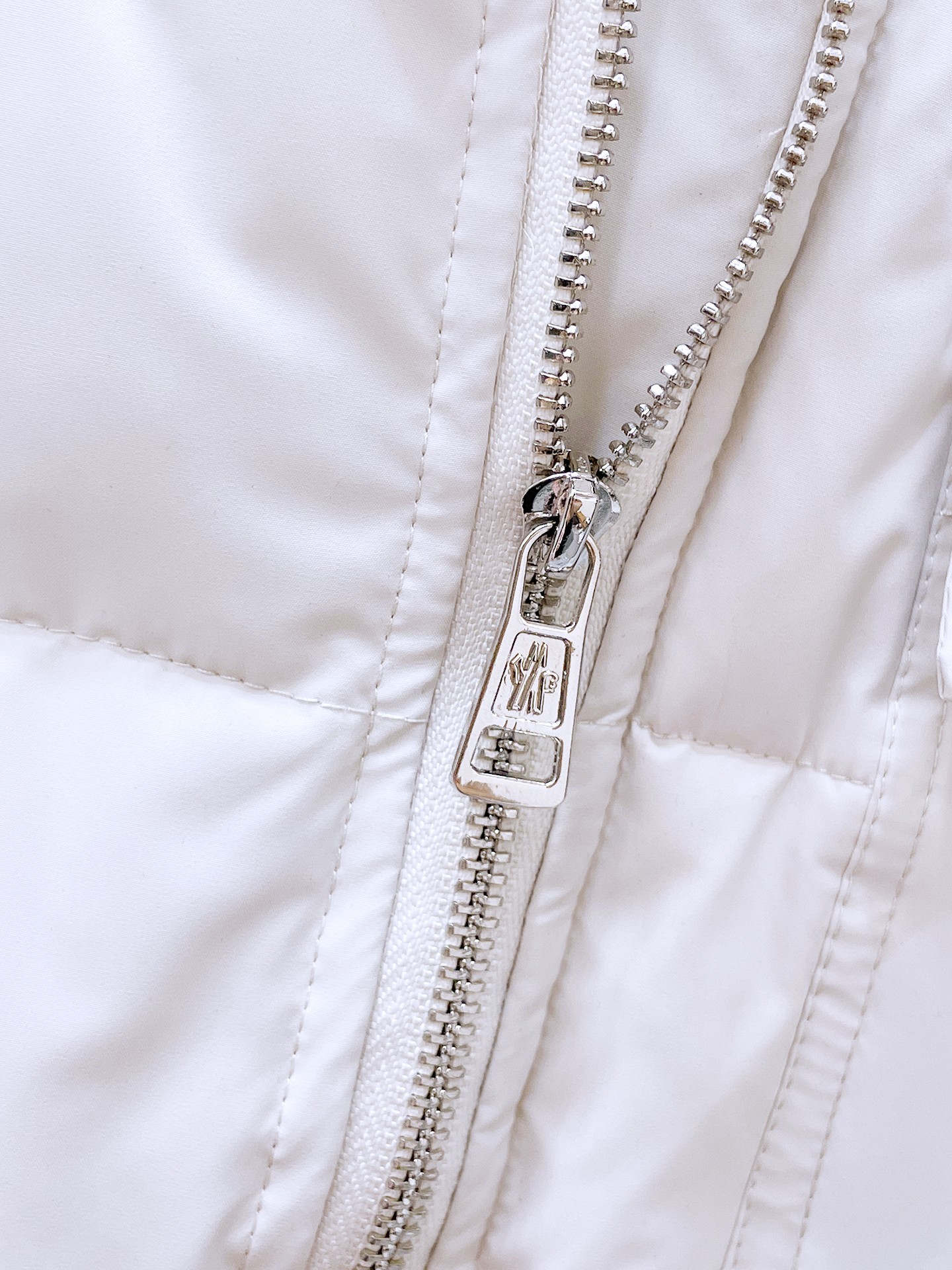 Moncler Couple Down Jacket Goose Down M-l-xl