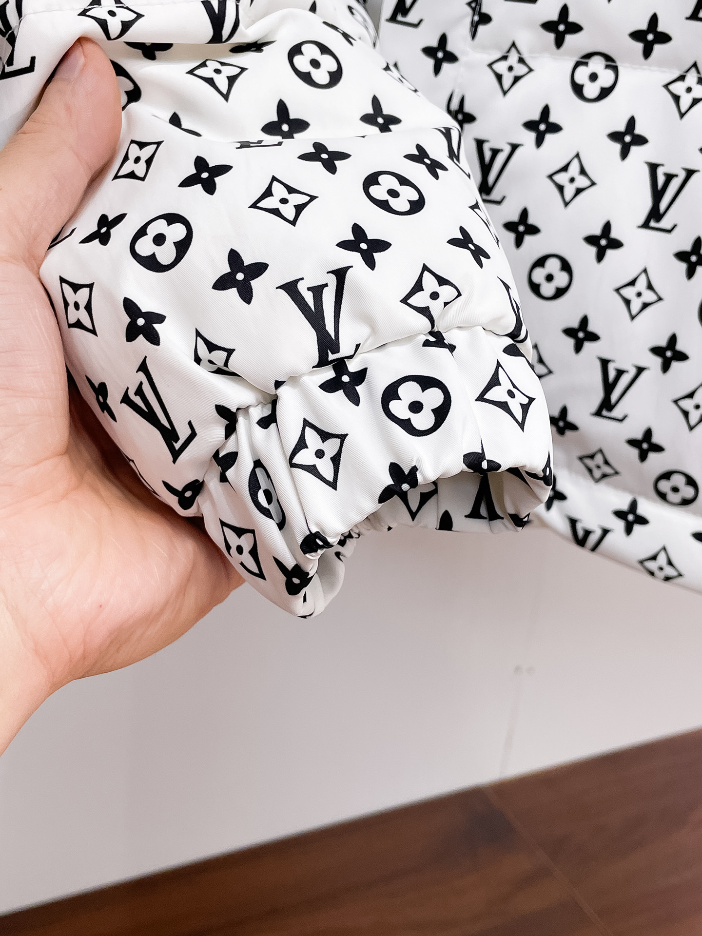 Louis Vuitton Couple Down Jacket Goose Down M-l-xl