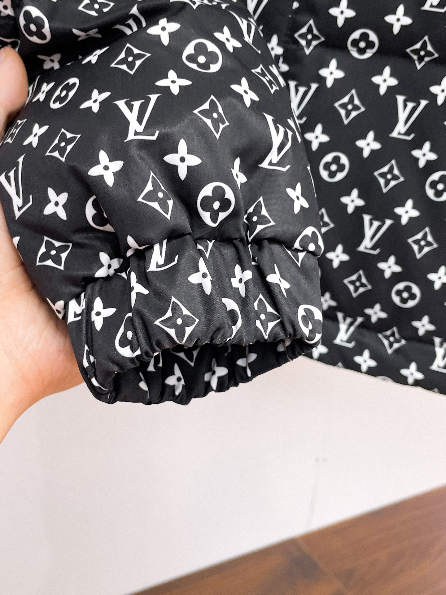 Louis Vuitton Couple Down Jacket Goose Down M-l-xl