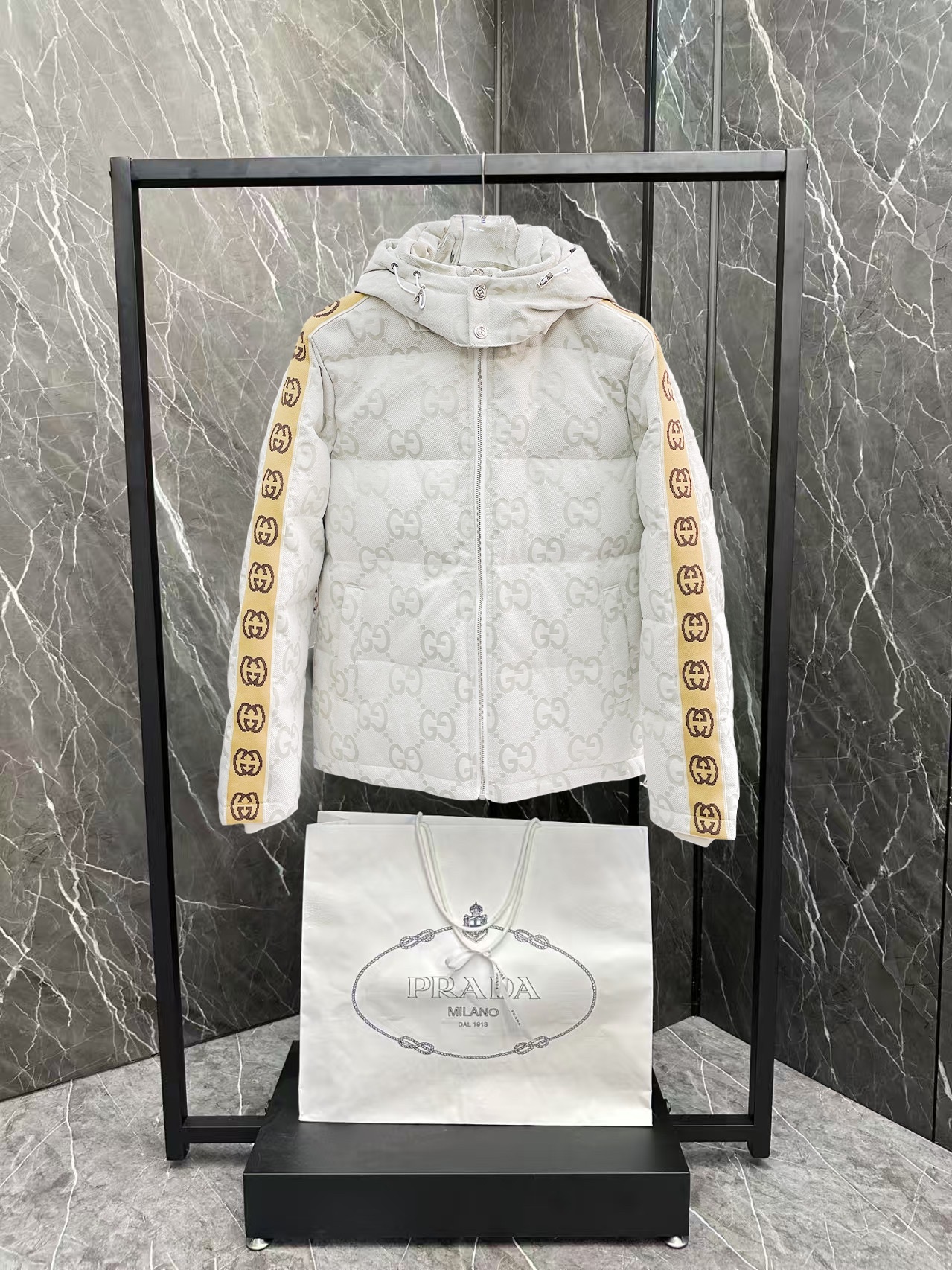 Gucci Couple Down Jacket Goose Down M-l-xl