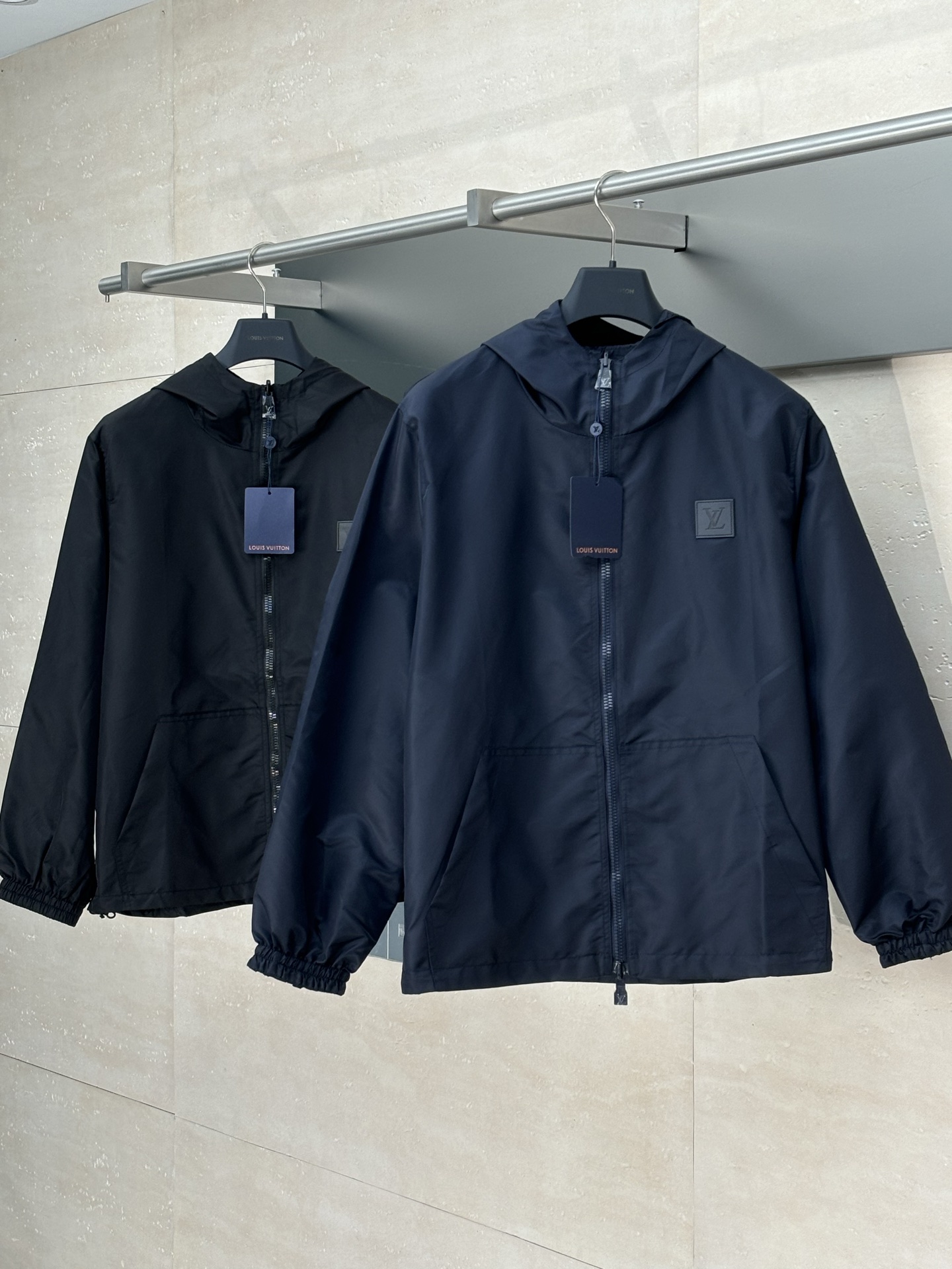 Louis Vuitton Basic Clothing S-m-l-xl