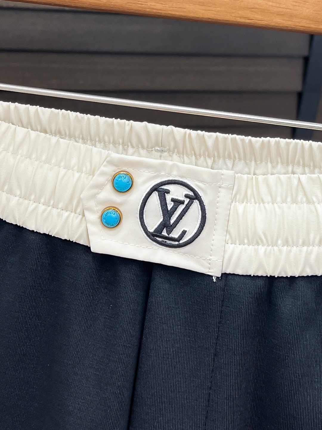 Louis Vuitton Basic Clothing Black S-m-l-xl