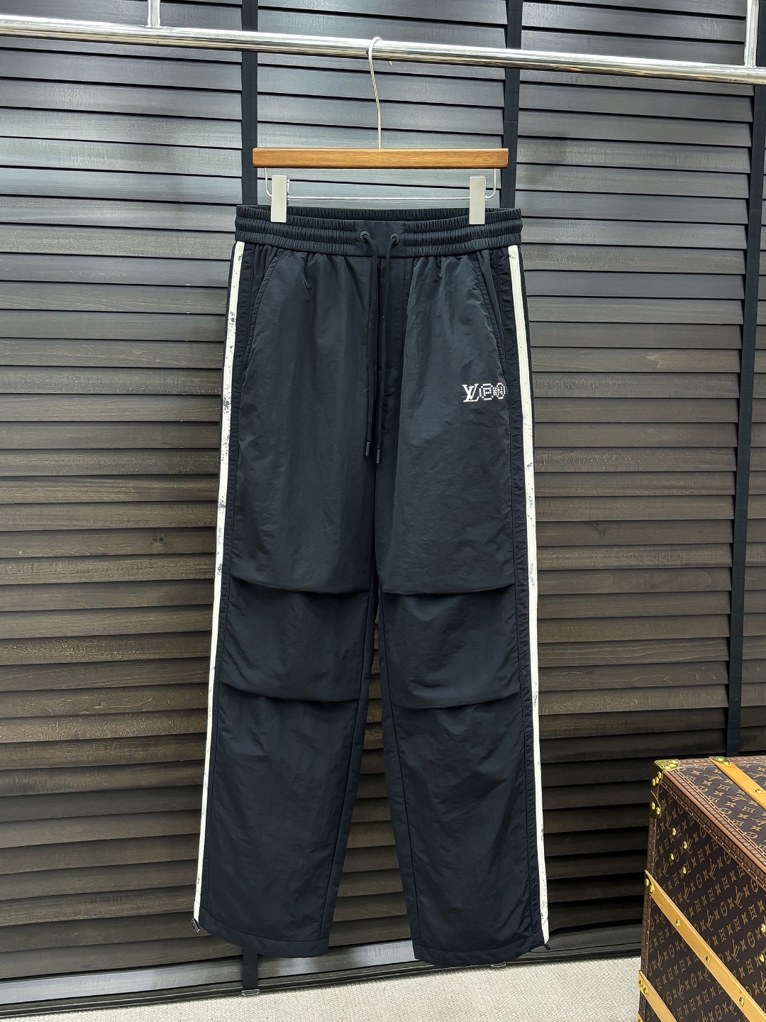 Louis Vuitton Basic Clothing Black S-m-l-xl