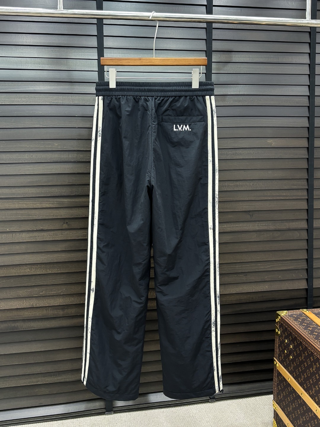 Louis Vuitton Basic Clothing Black S-m-l-xl