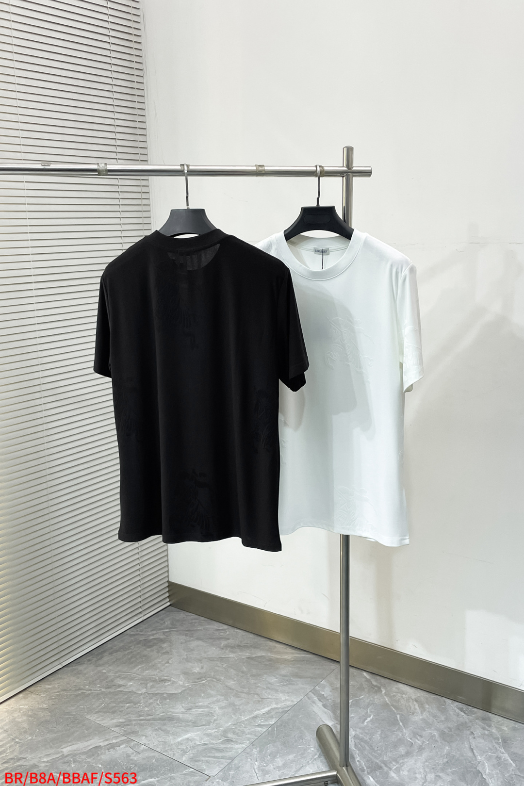 Burberry Basic Clothing Black S-xl