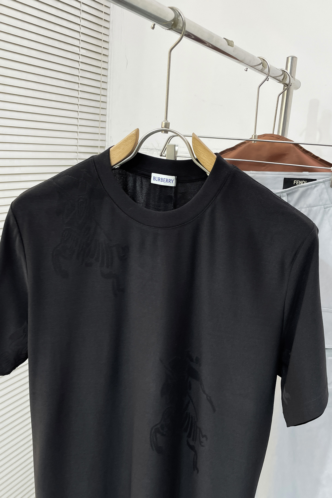 Burberry Basic Clothing Black S-xl