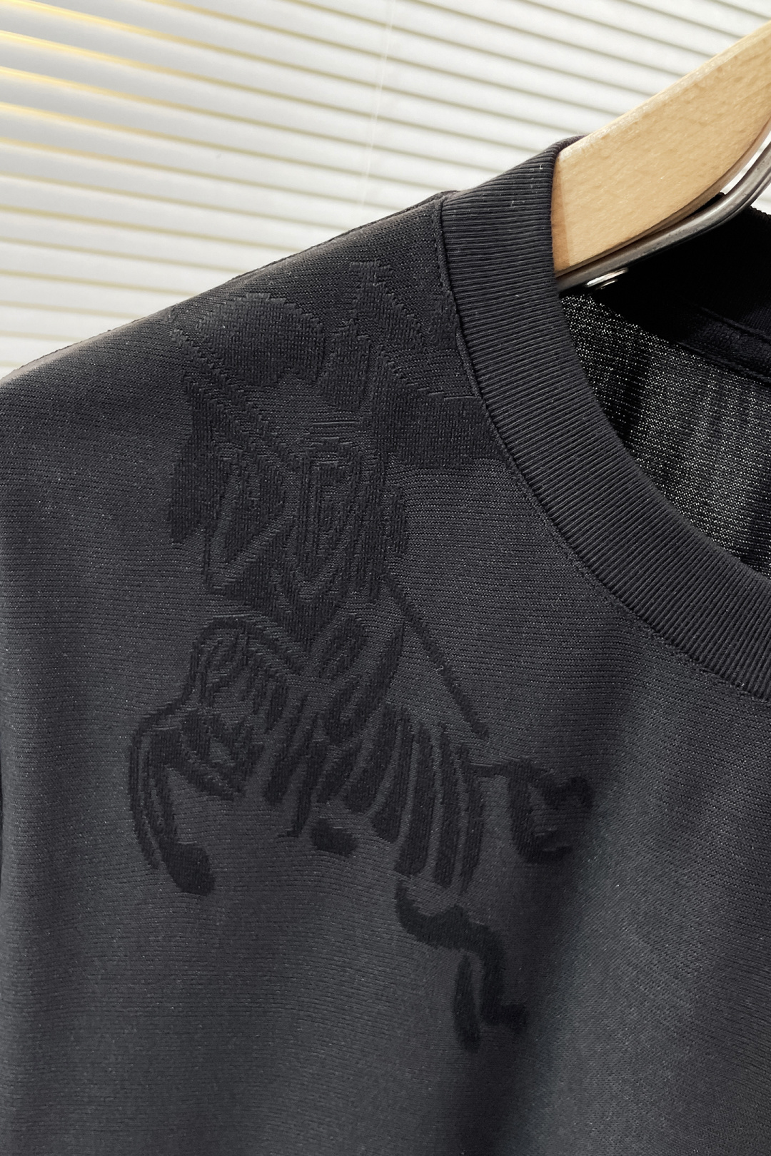 Burberry Basic Clothing Black S-xl