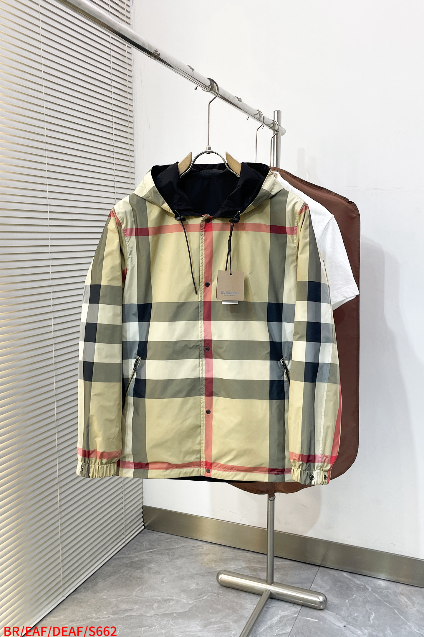 Burberry Basic Clothing Wool S-m-l-xl