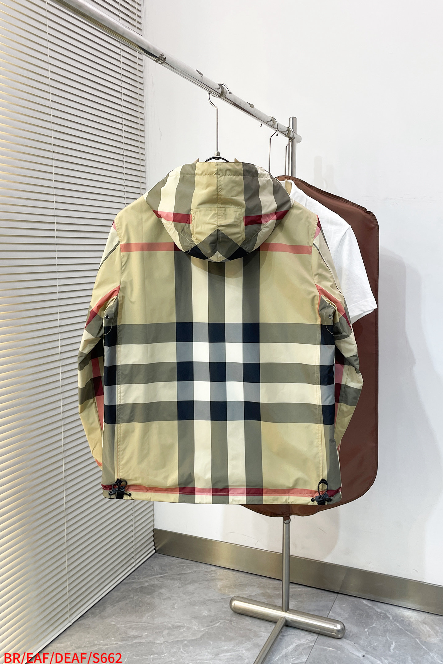 Burberry Basic Clothing Wool S-m-l-xl