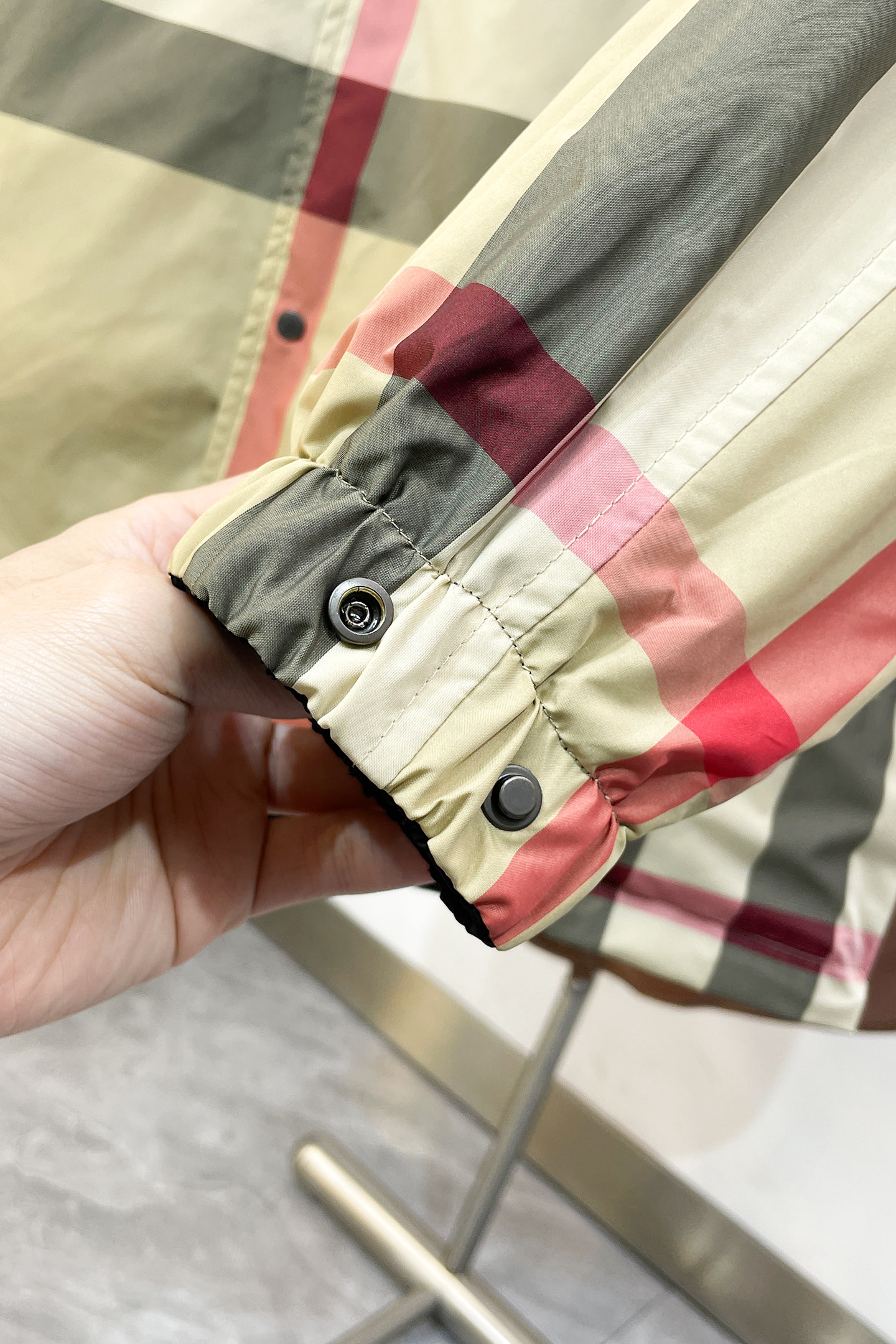 Burberry Basic Clothing Wool S-m-l-xl