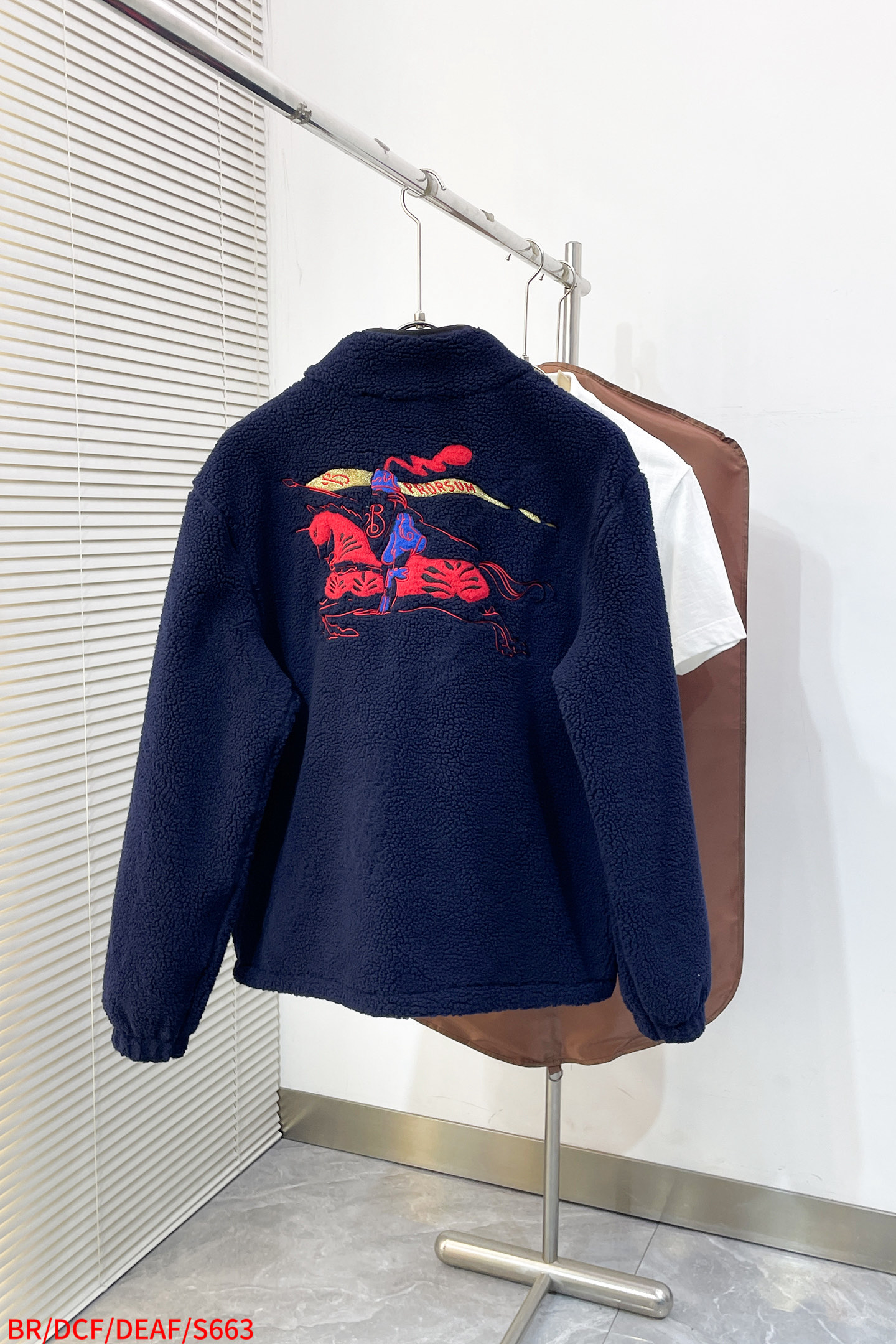 Burberry Basic Clothing Wool S-m-l-xl