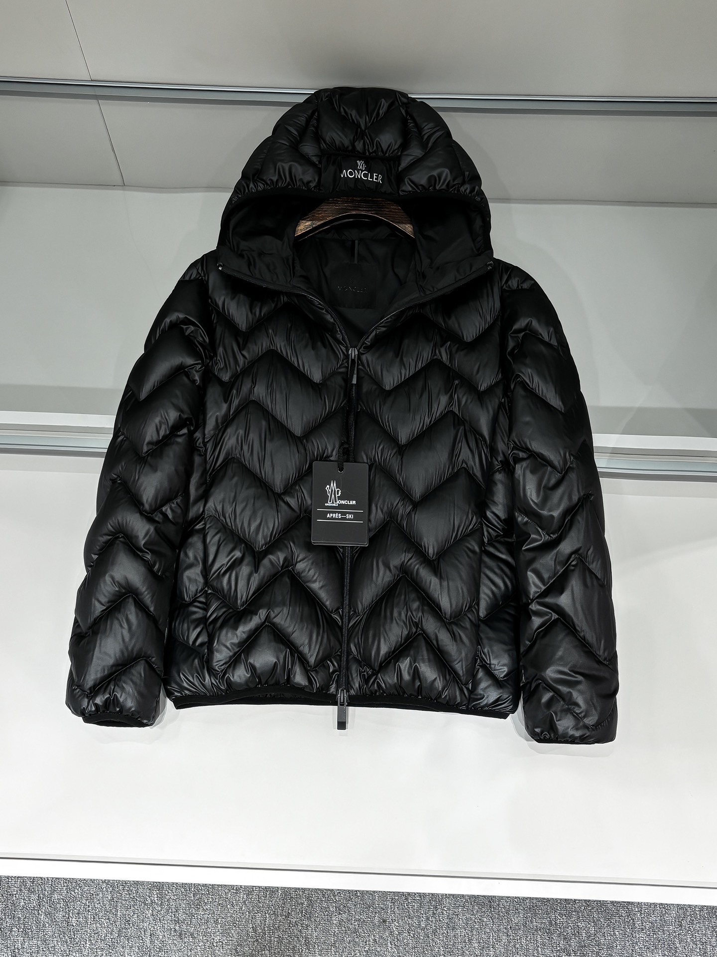 Moncler Down Vest Goose Down Black Hooded M-234