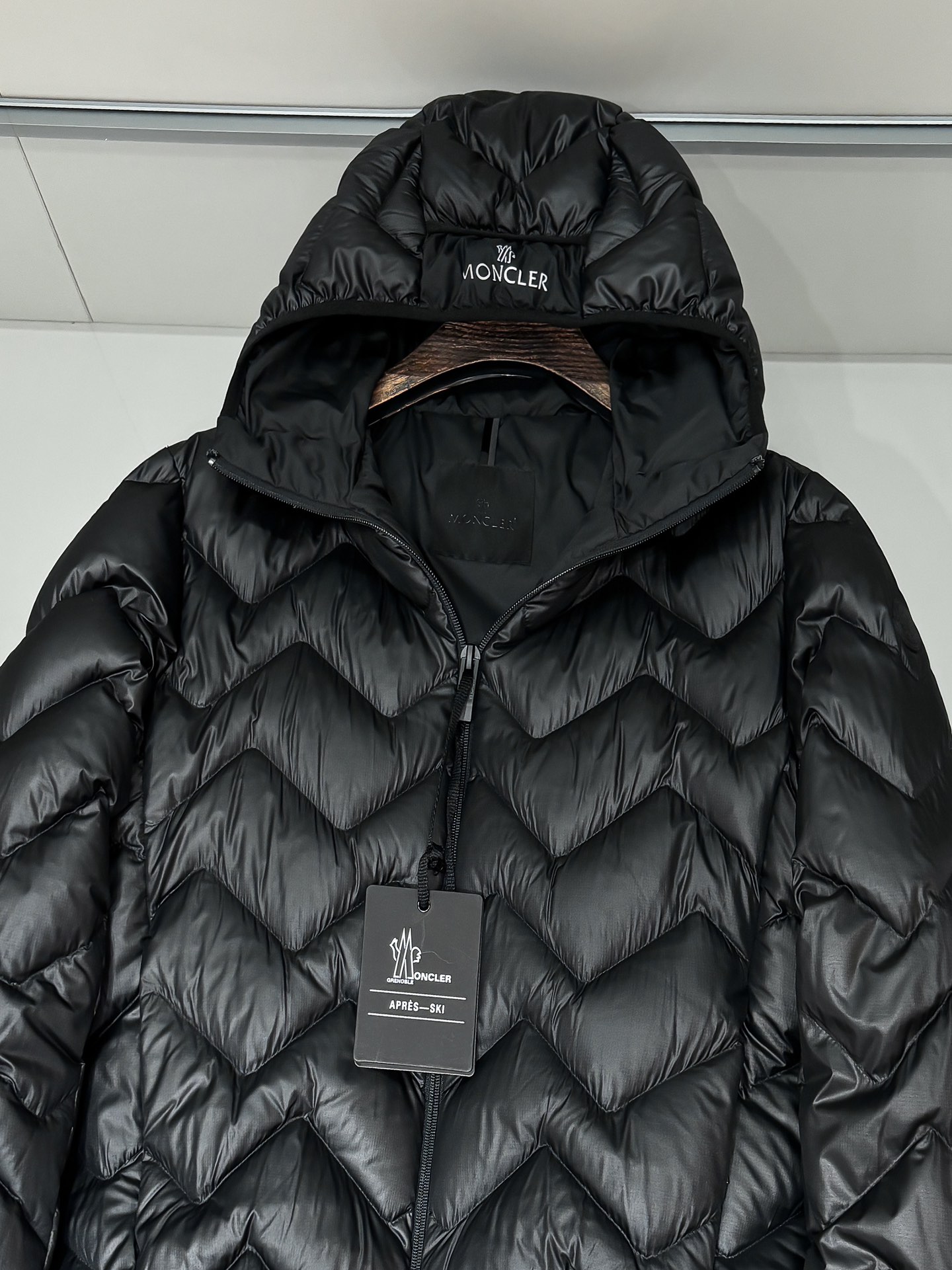 Moncler Down Vest Goose Down Black Hooded M-234