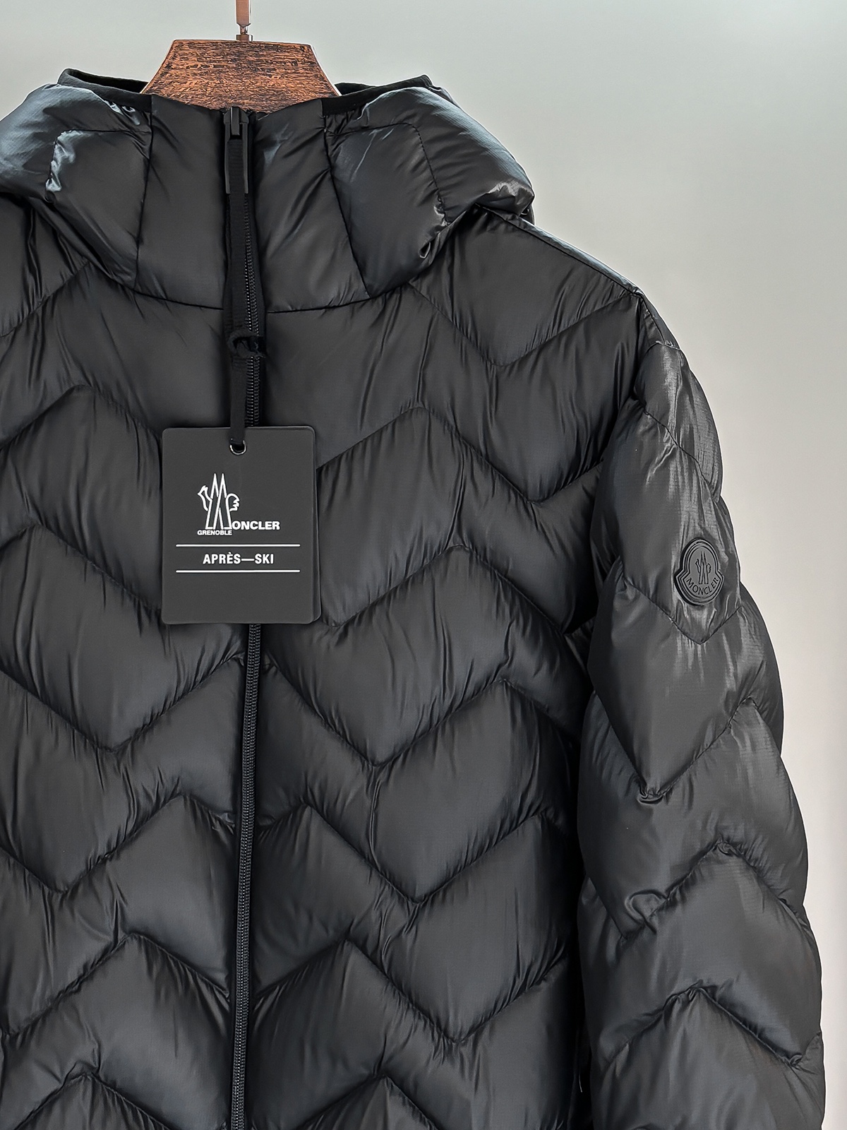 Moncler Down Vest Goose Down Black Hooded M-234