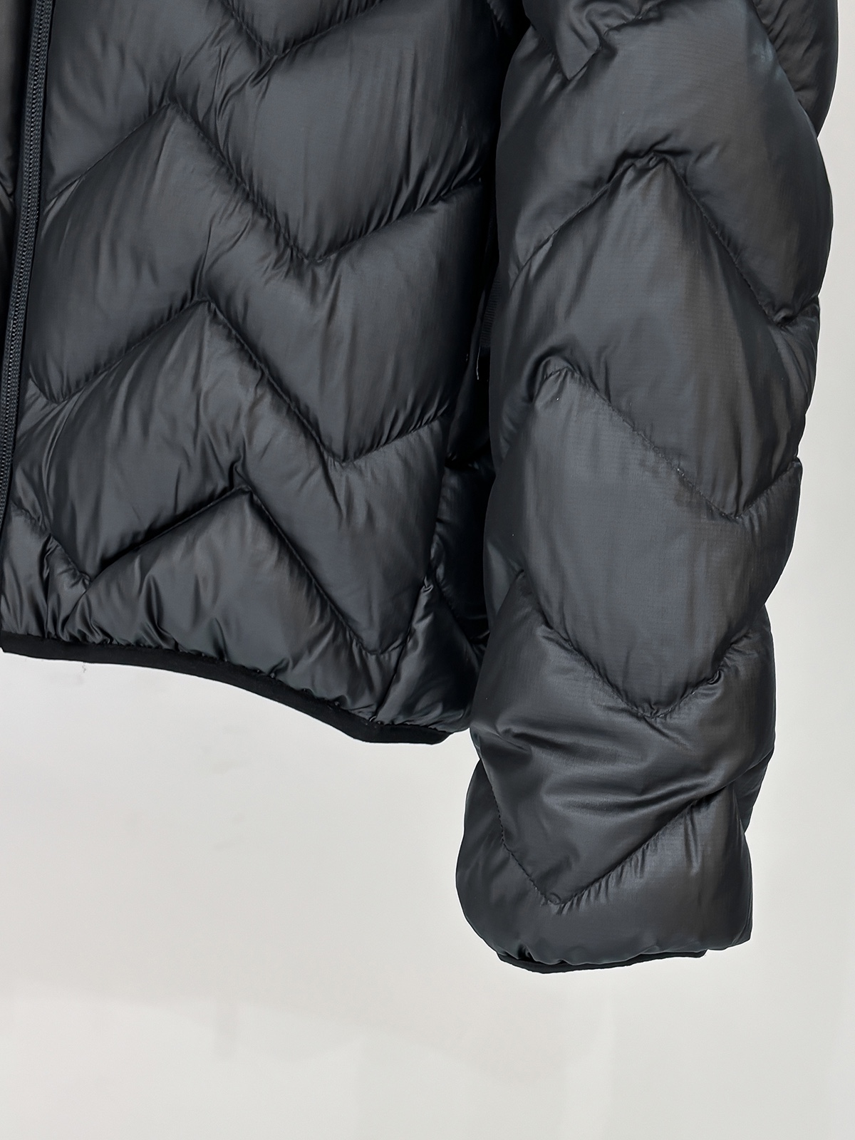Moncler Down Vest Goose Down Black Hooded M-234