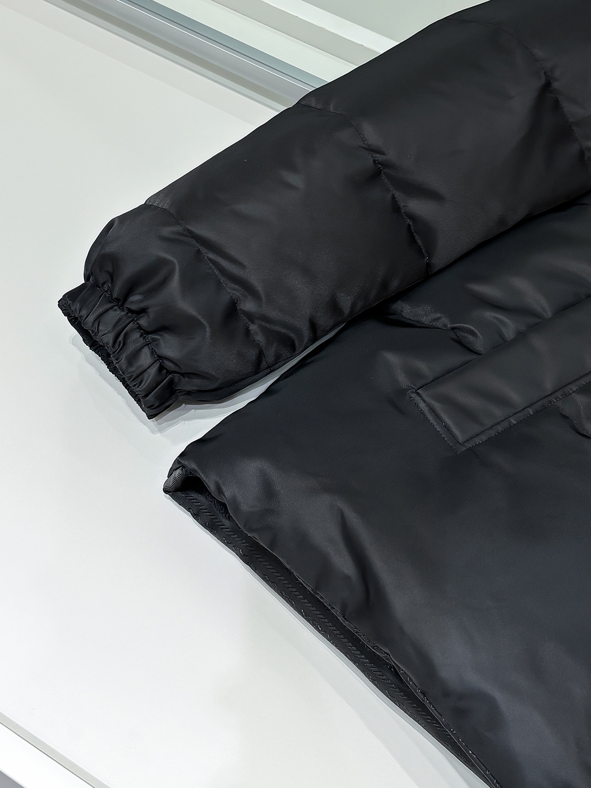 Prada Male Down Jacket Goose Down Black Loose Fit S-m-l-xl