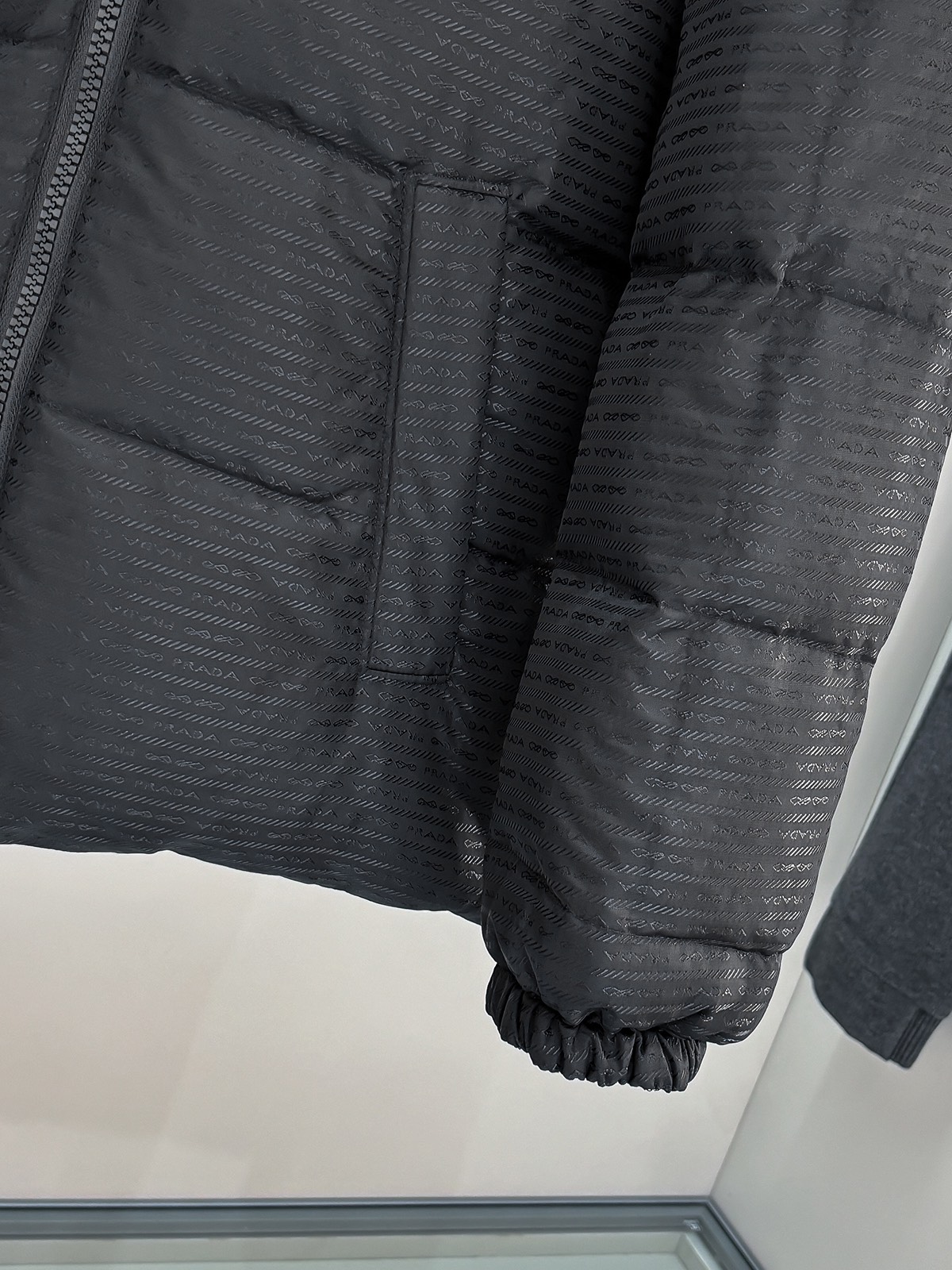 Prada Male Down Jacket Goose Down Black Loose Fit S-m-l-xl