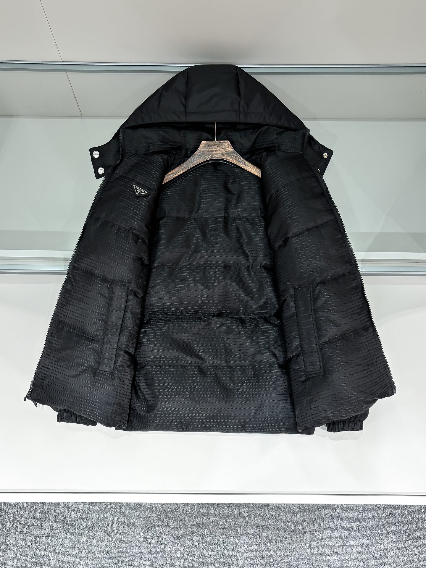 Prada Male Down Jacket Goose Down Black Loose Fit S-m-l-xl