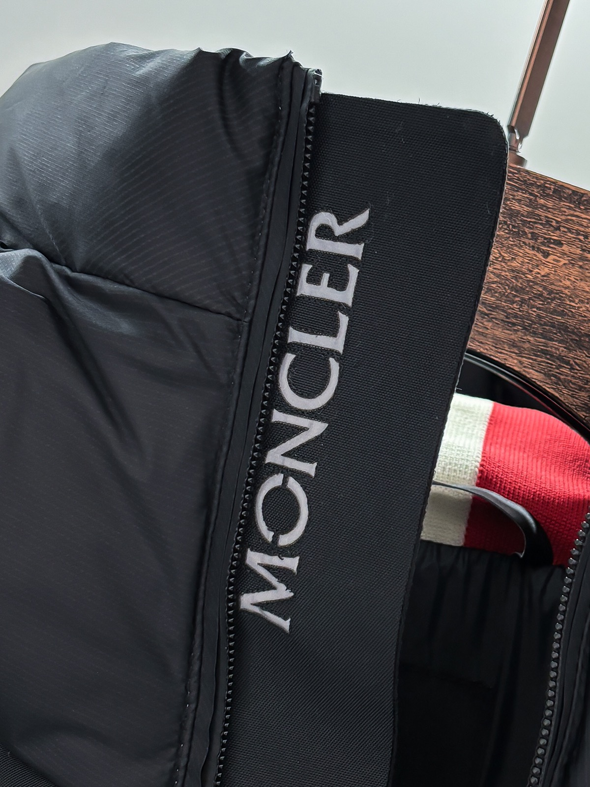 Moncler Male Down Jacket Goose Down Hooded M