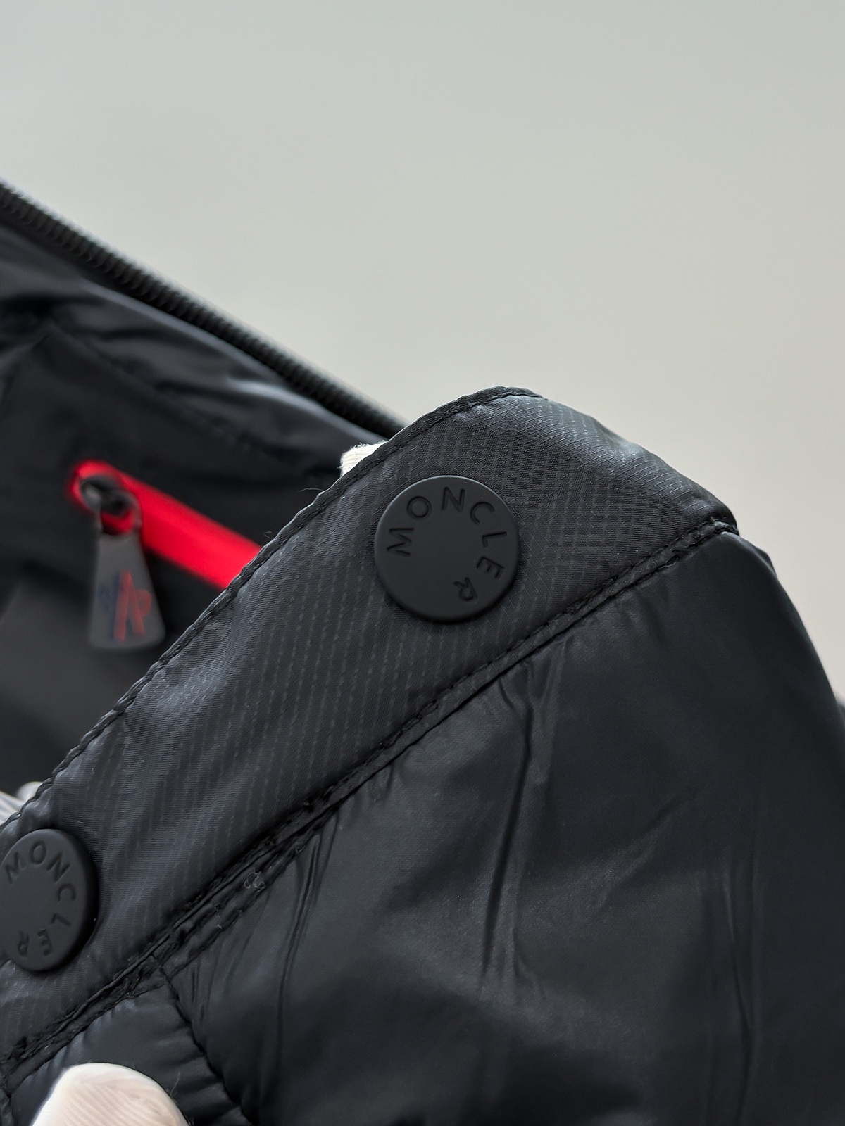 Moncler Male Down Jacket Goose Down Hooded M