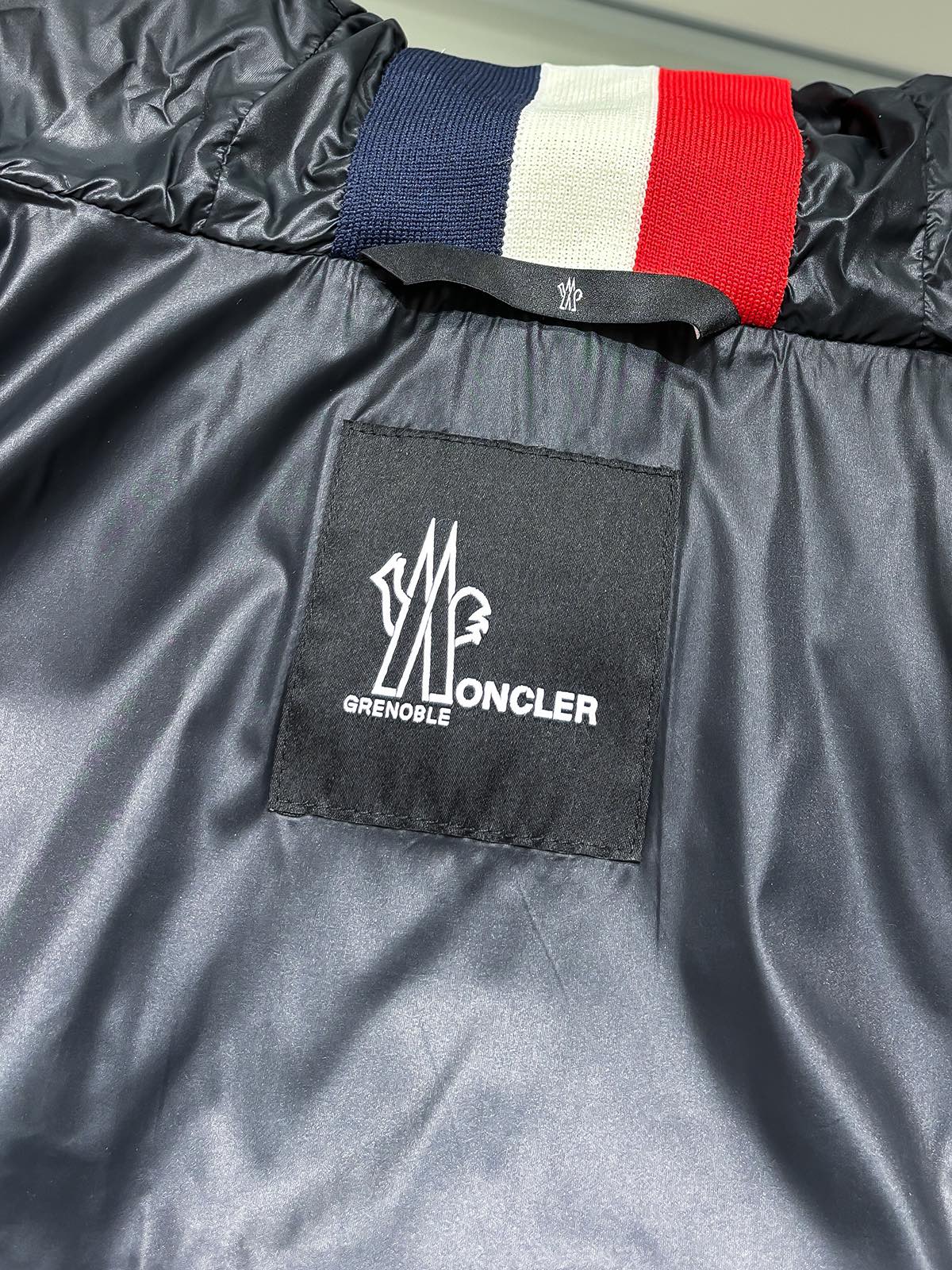 Moncler Male Down Jacket Goose Down Hooded M