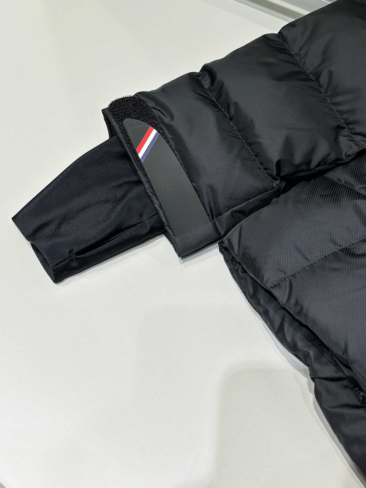 Moncler Male Down Jacket Goose Down Hooded M