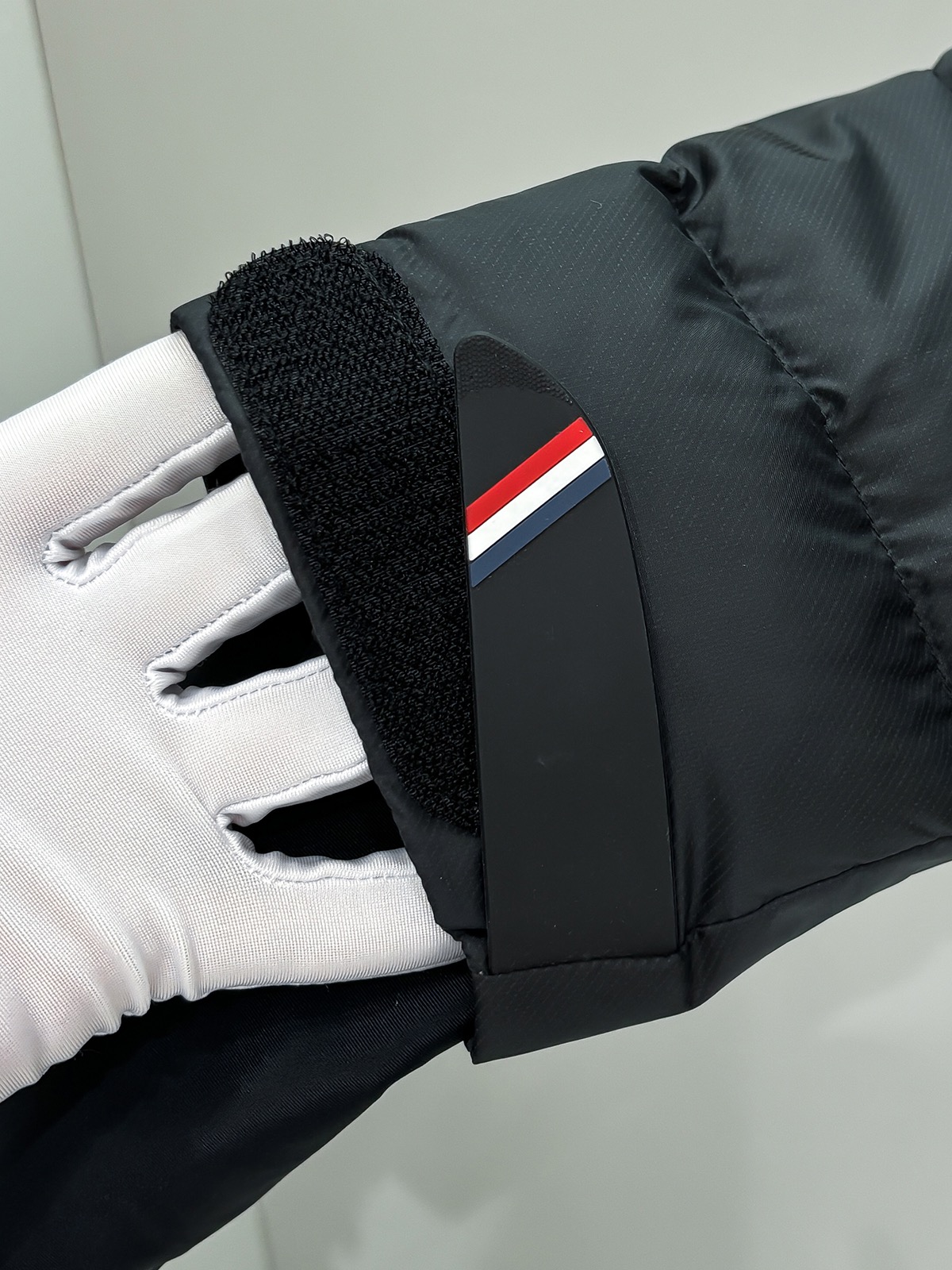 Moncler Male Down Jacket Goose Down Hooded M