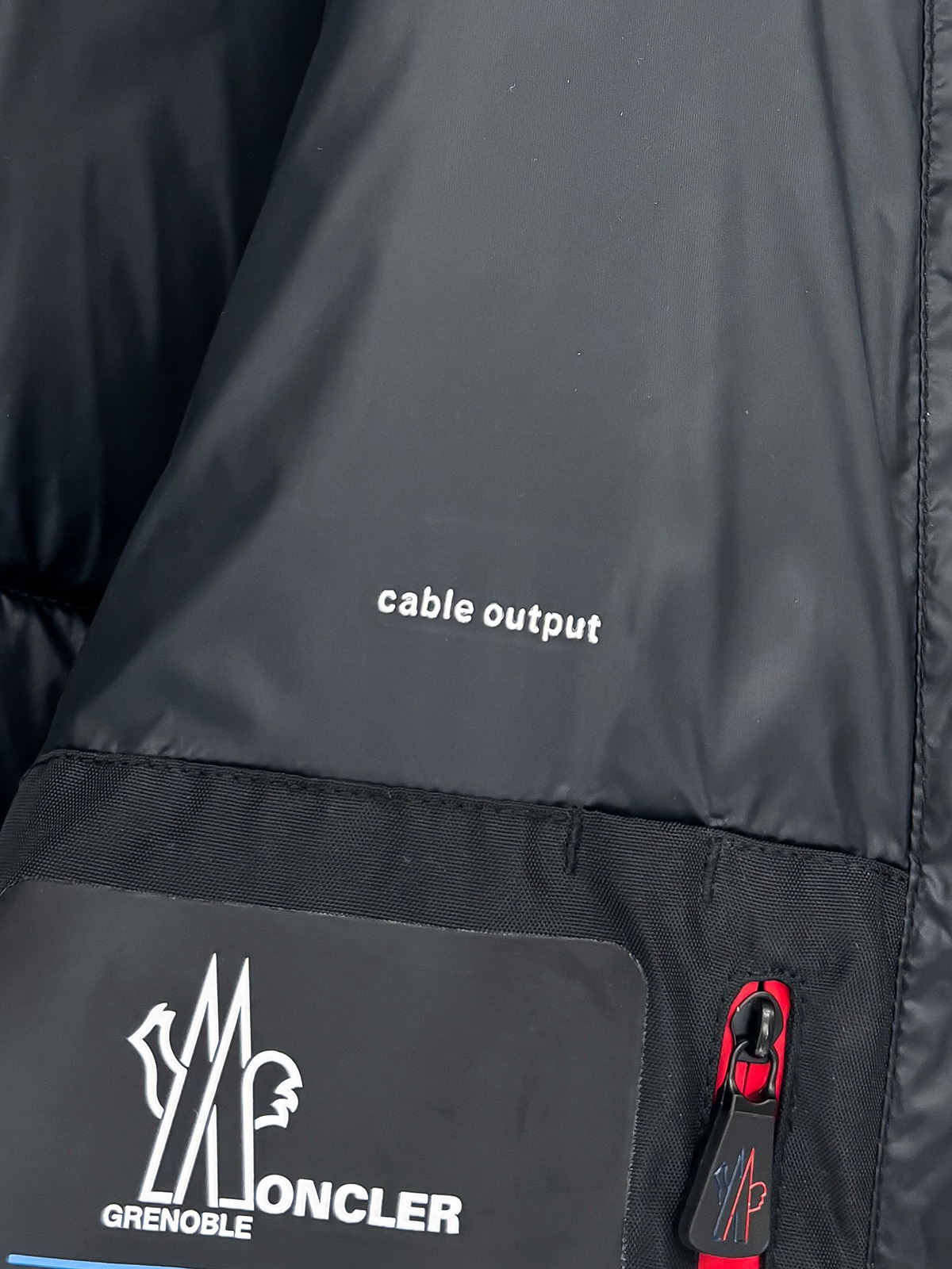 Moncler Male Down Jacket Goose Down Hooded M