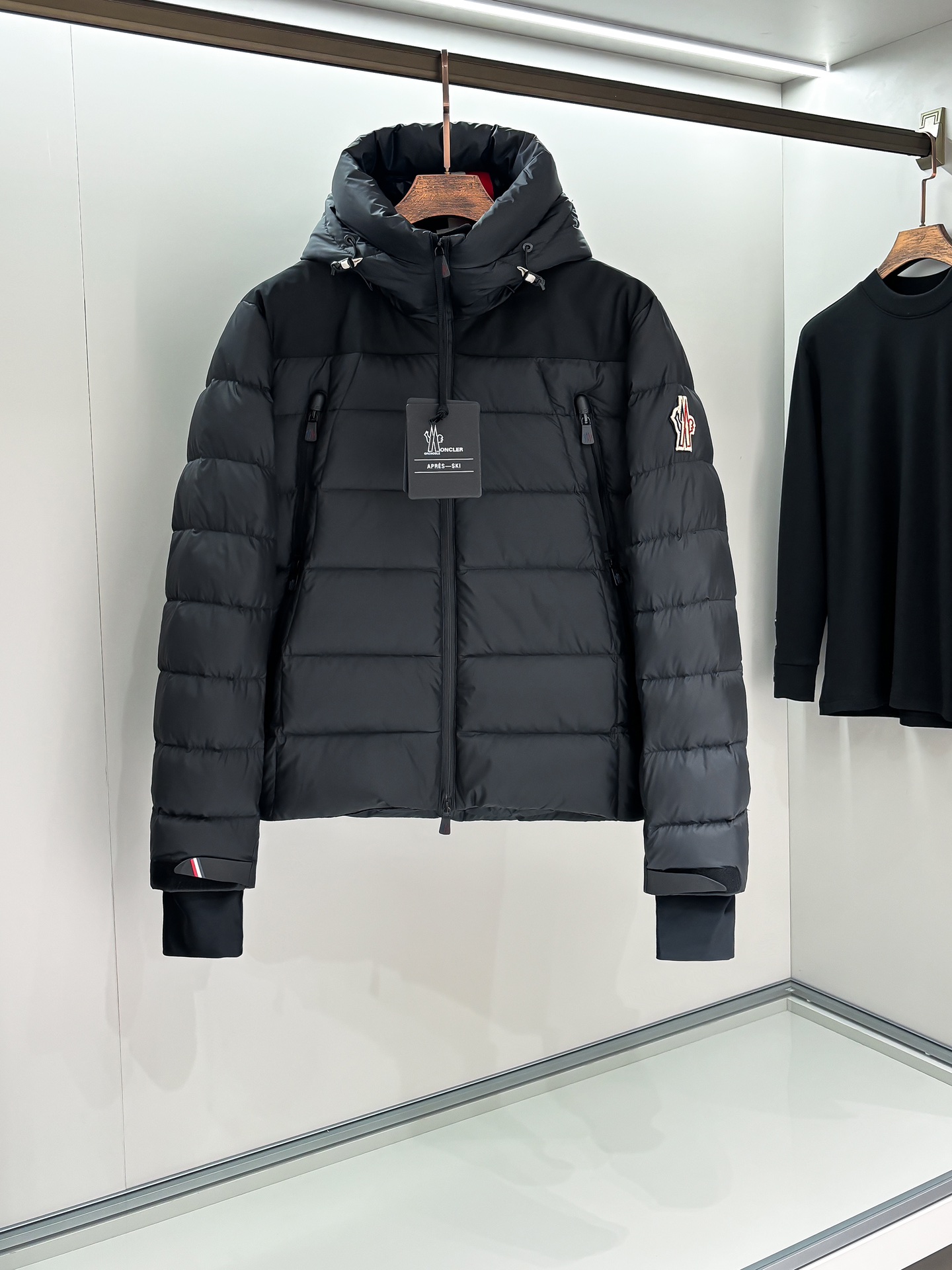 Moncler Male Down Jacket Goose Down Hooded M