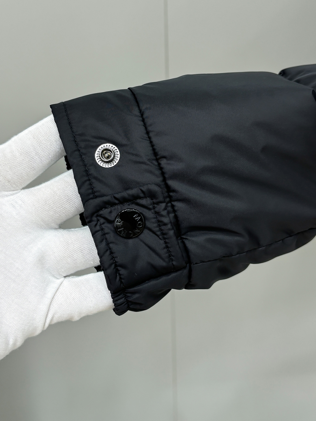 Moncler Couple Down Jacket White Duck Down Black Hooded M-l