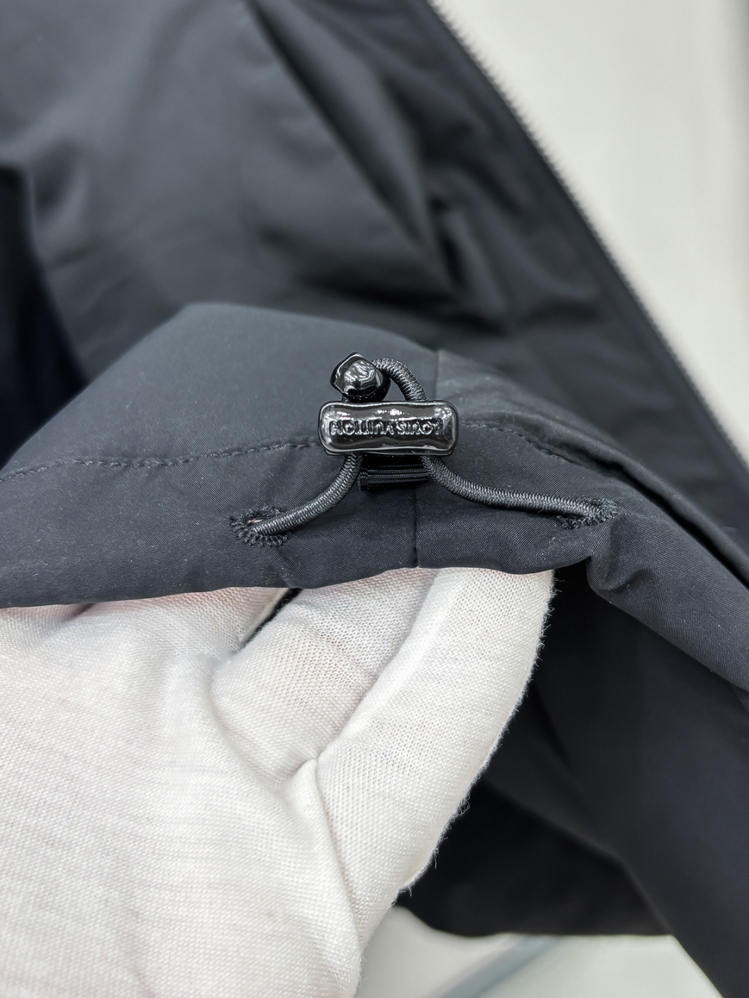 Louis Vuitton Male Down Jacket Goose Down Blue Hooded L