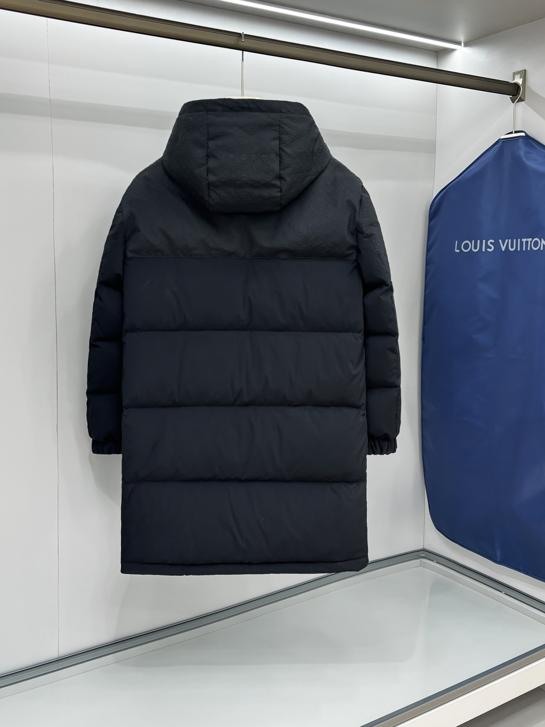 Louis Vuitton Male Down Jacket Goose Down Blue Hooded L