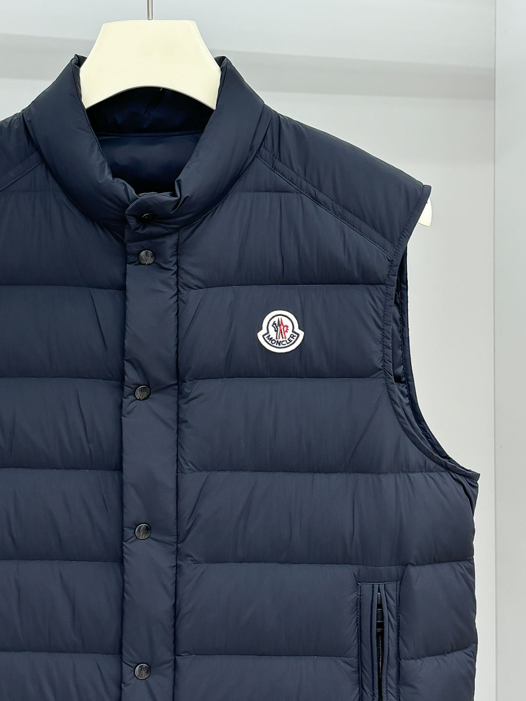 Moncler Male Down Vest White Duck Down Blue M