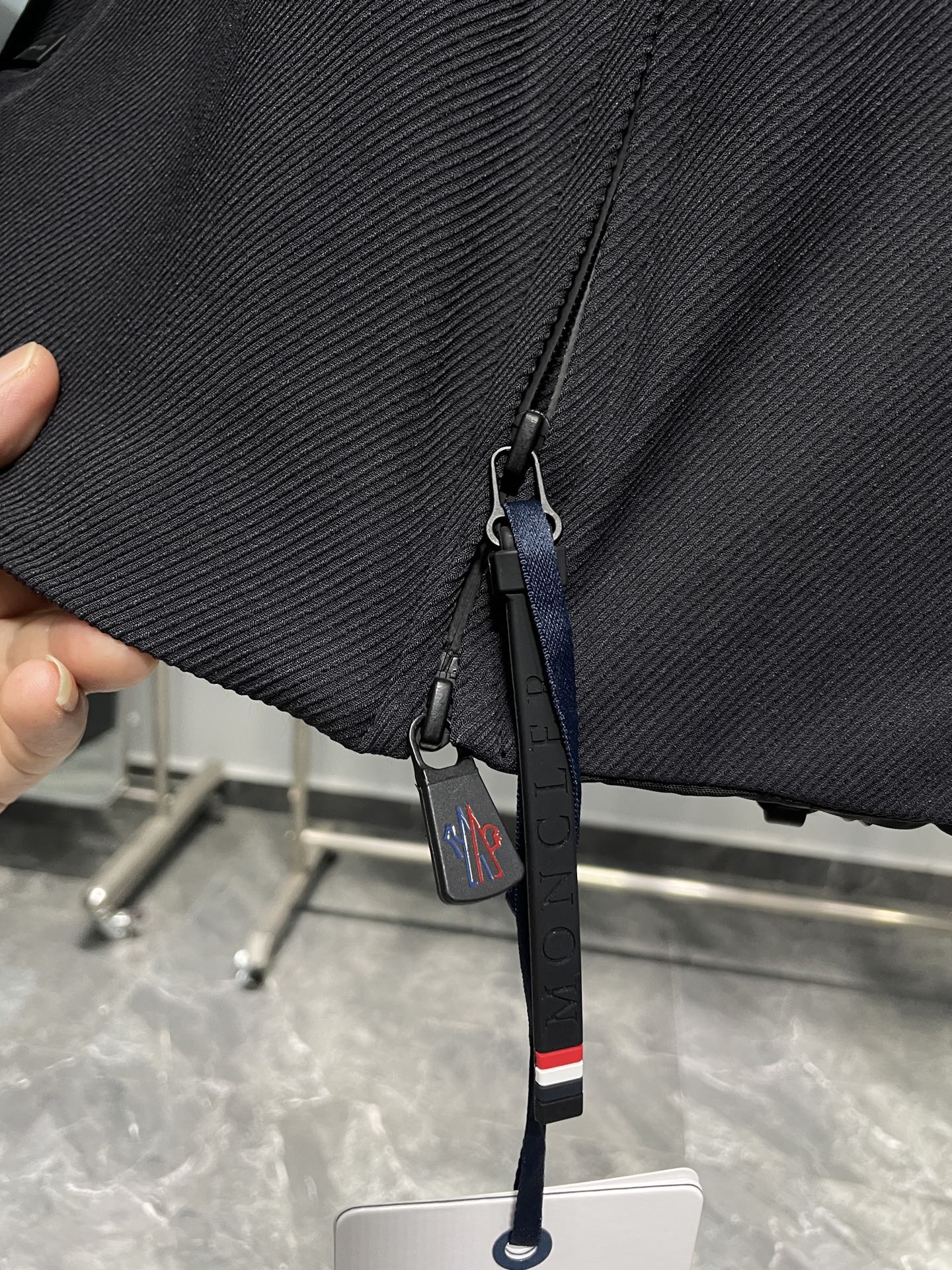 Moncler Male Down Jacket White Duck Down Black Hooded M