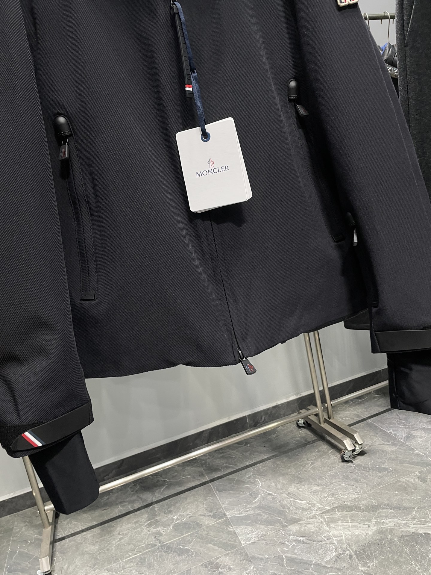 Moncler Male Down Jacket White Duck Down Black Hooded M