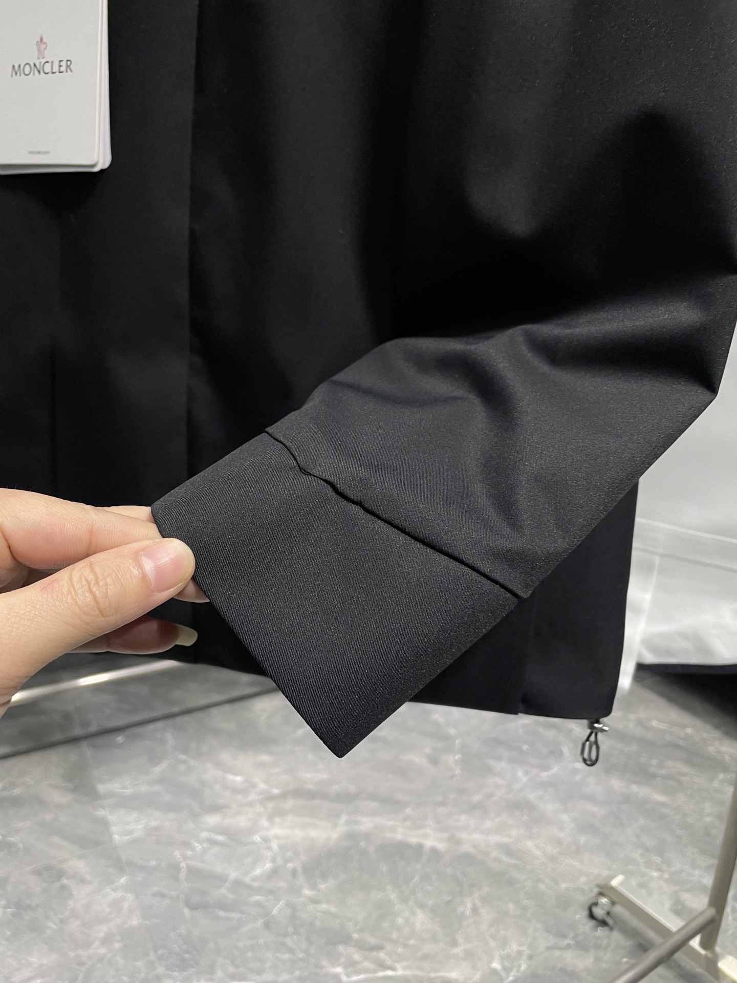 Moncler Male Down Jacket White Duck Down Black Hooded M-l