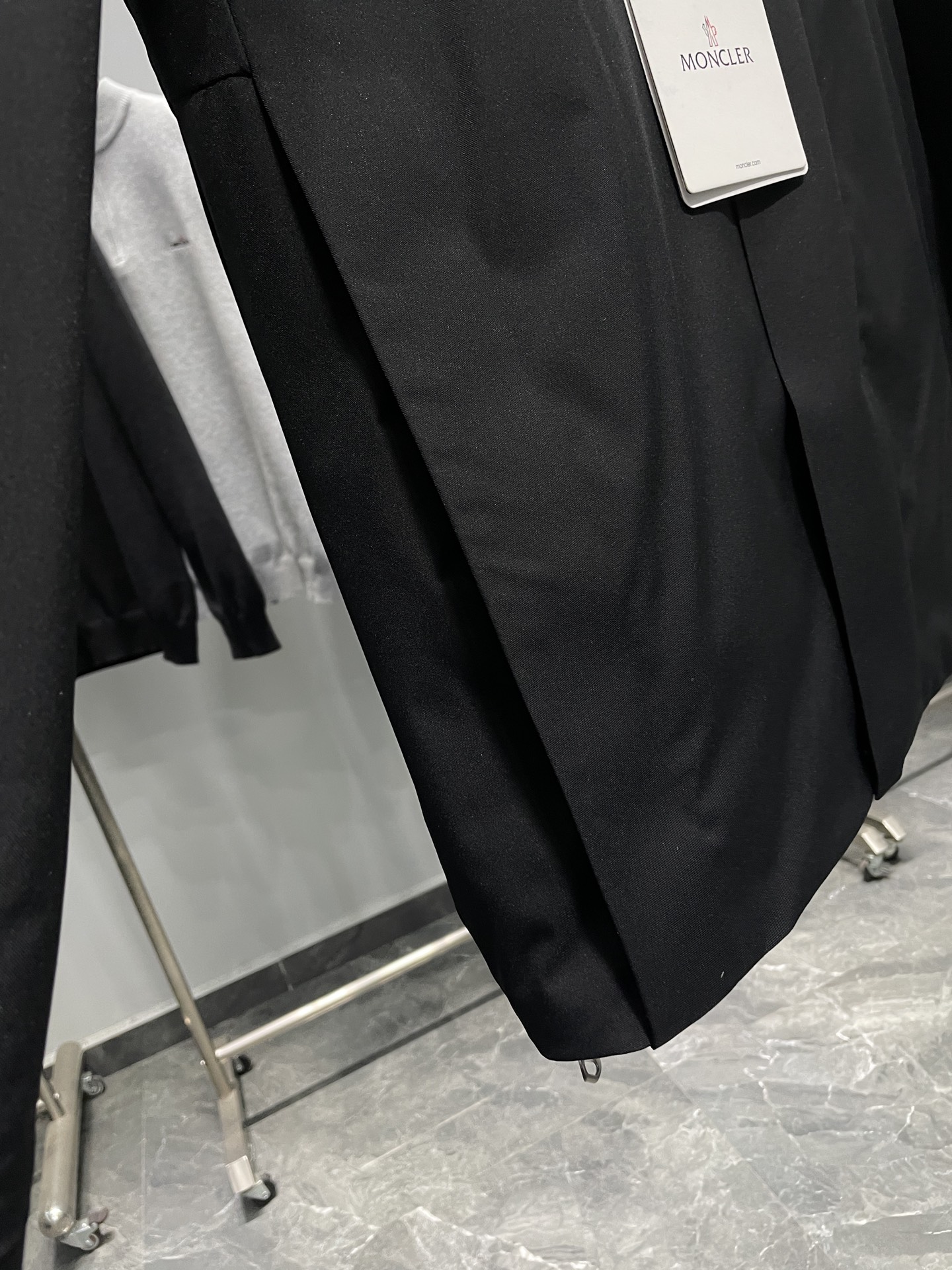 Moncler Male Down Jacket White Duck Down Black Hooded M-l