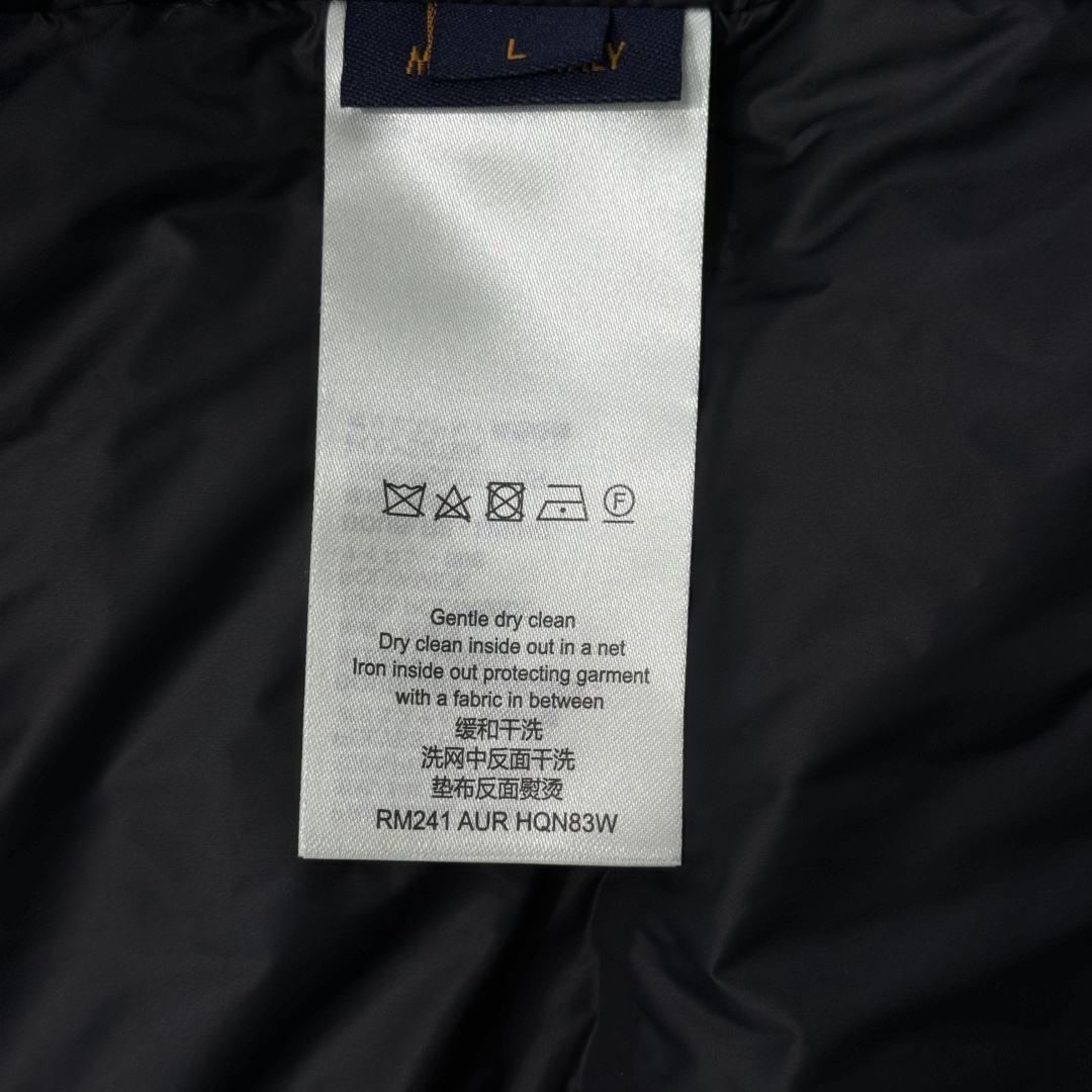 Louis Vuitton Down Jacket Polyester M