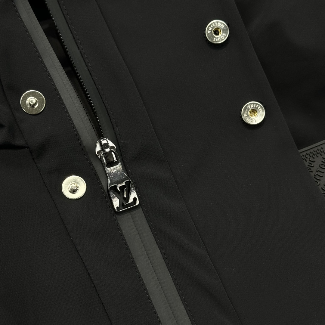 Louis Vuitton Down Jacket Polyester M