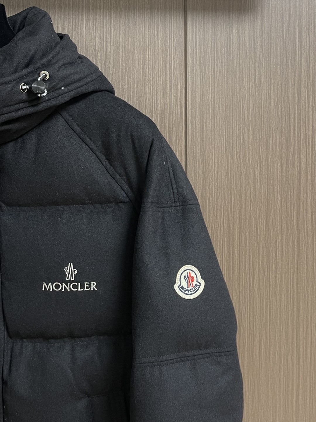 Moncler Down Jacket Hooded S-m-l
