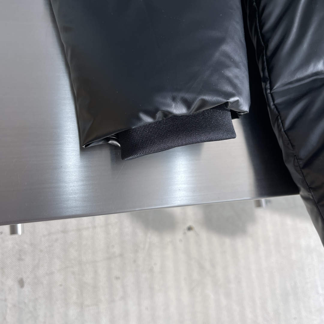 Prada Down Jacket Cotton Red Hooded M-l-xl