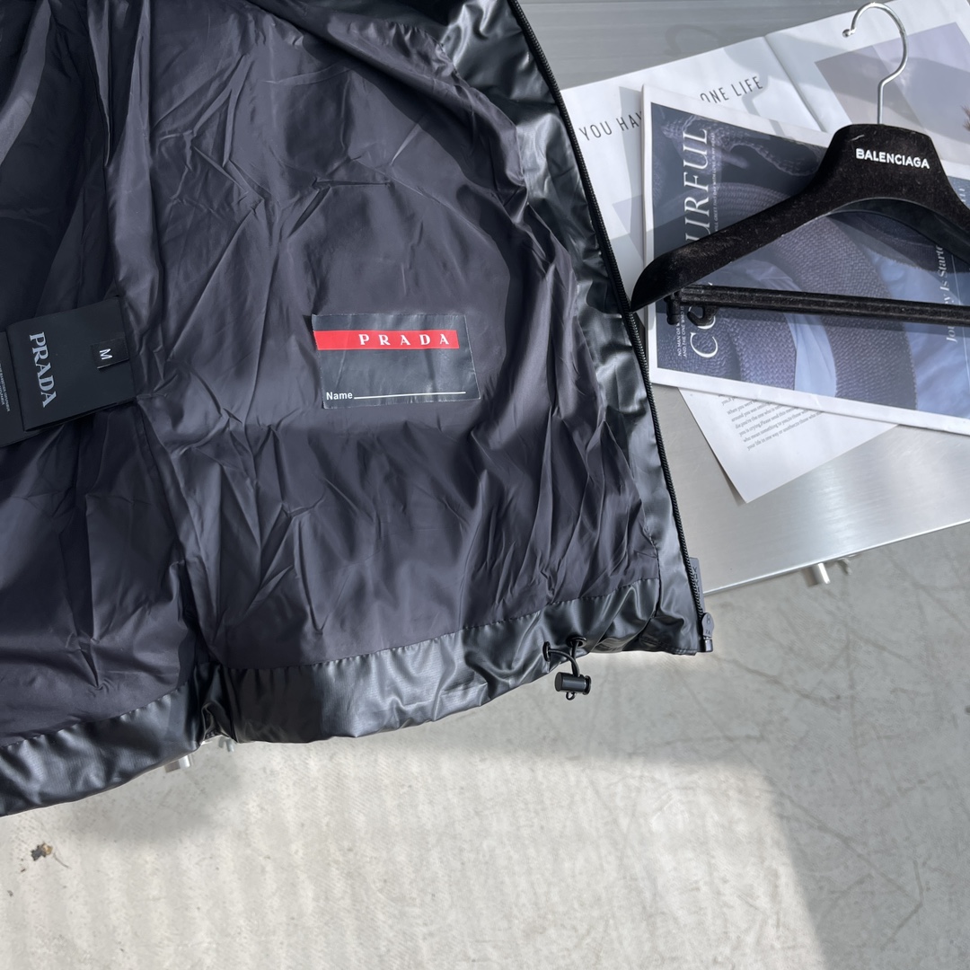 Prada Down Jacket Cotton Red Hooded M-l-xl