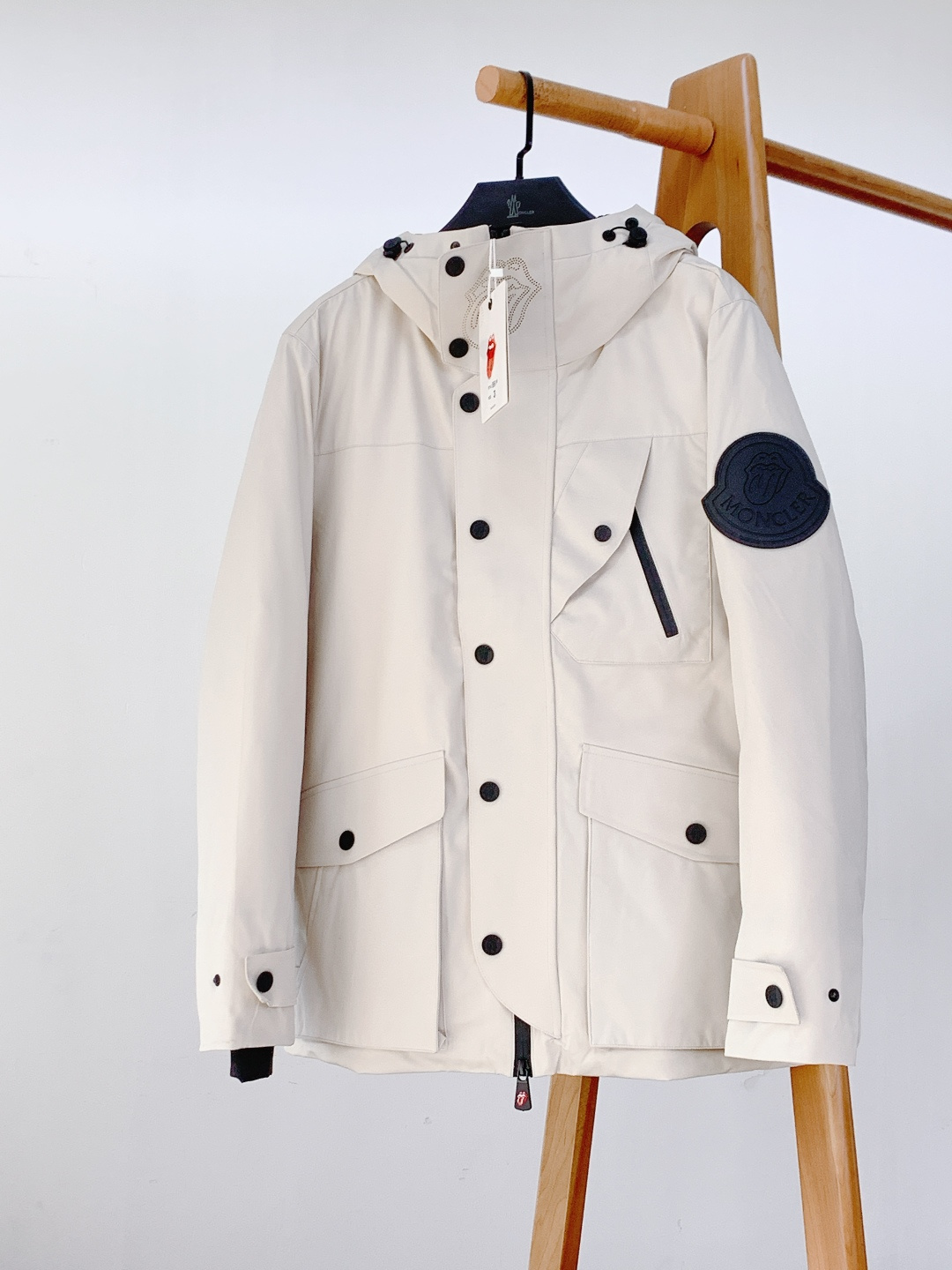 Moncler Down Jacket White Duck Down Black Hooded S-m-l