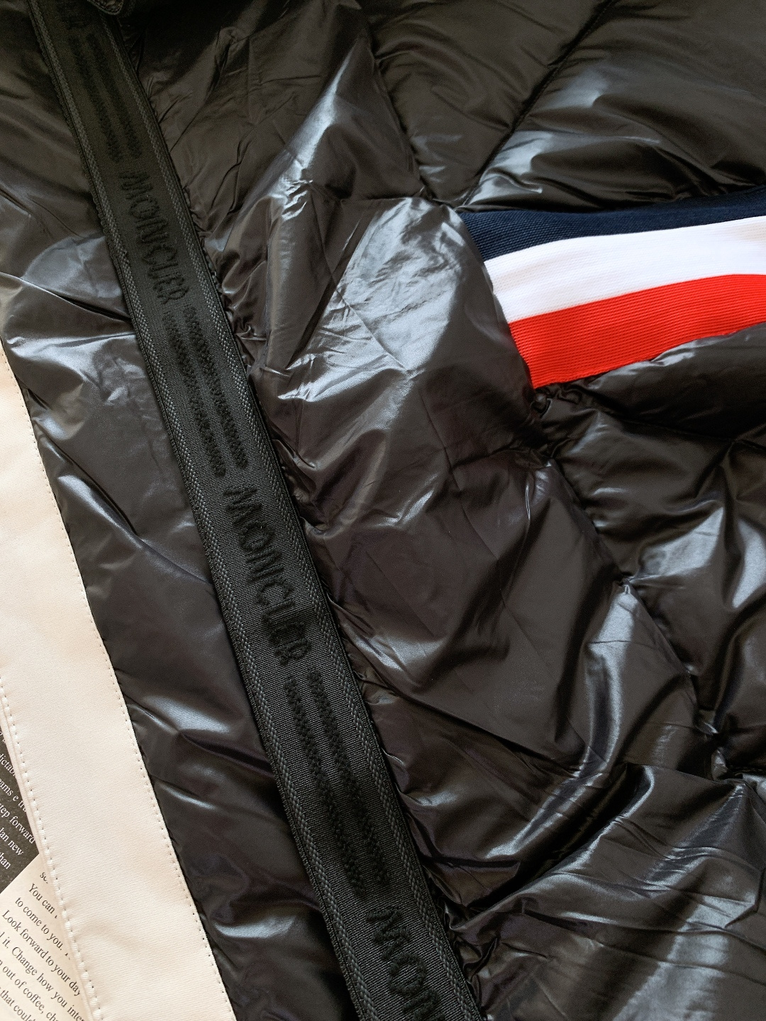 Moncler Down Jacket White Duck Down Black Hooded S-m-l