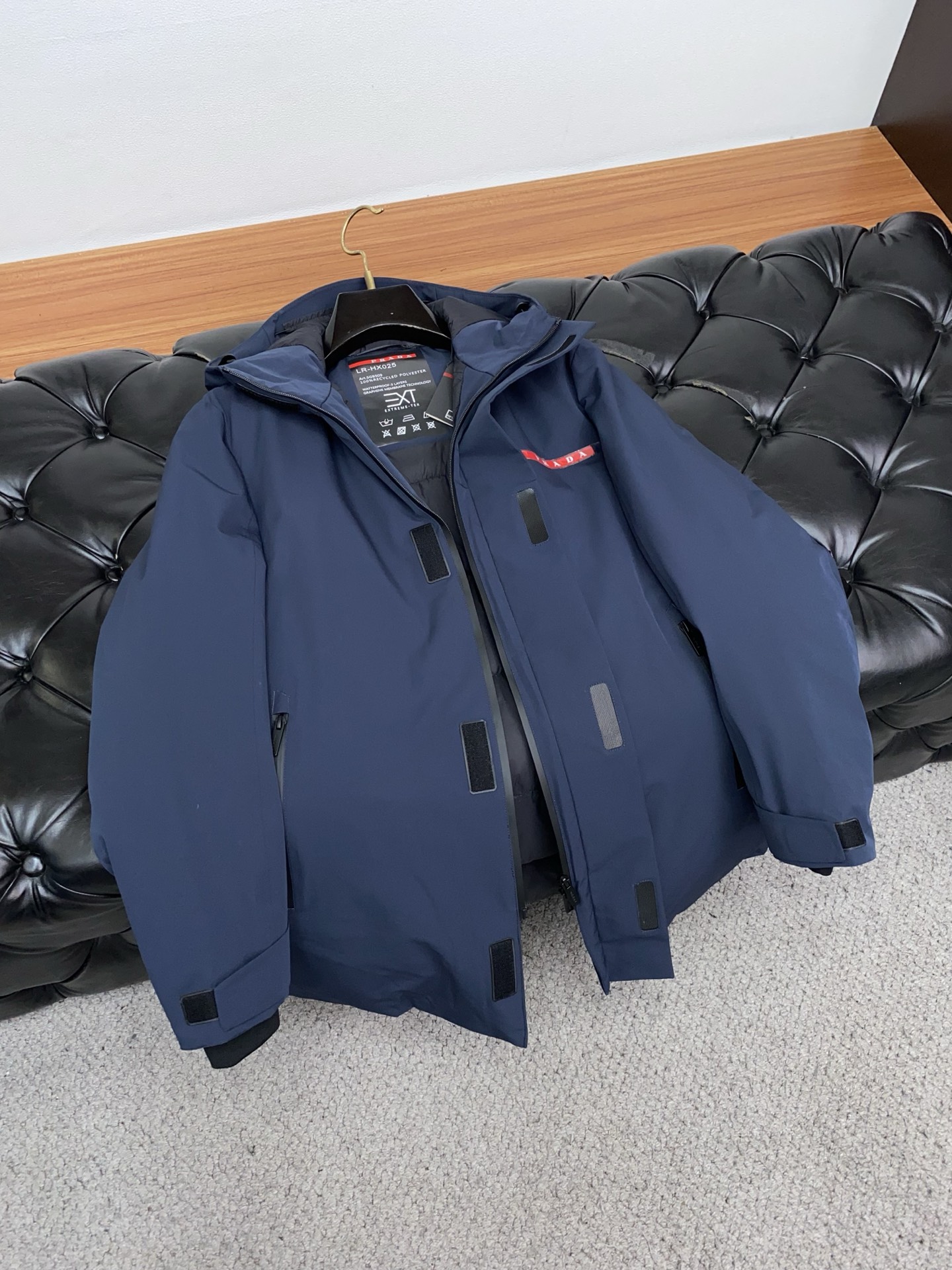 Prada Down Jacket Hooded M-xl