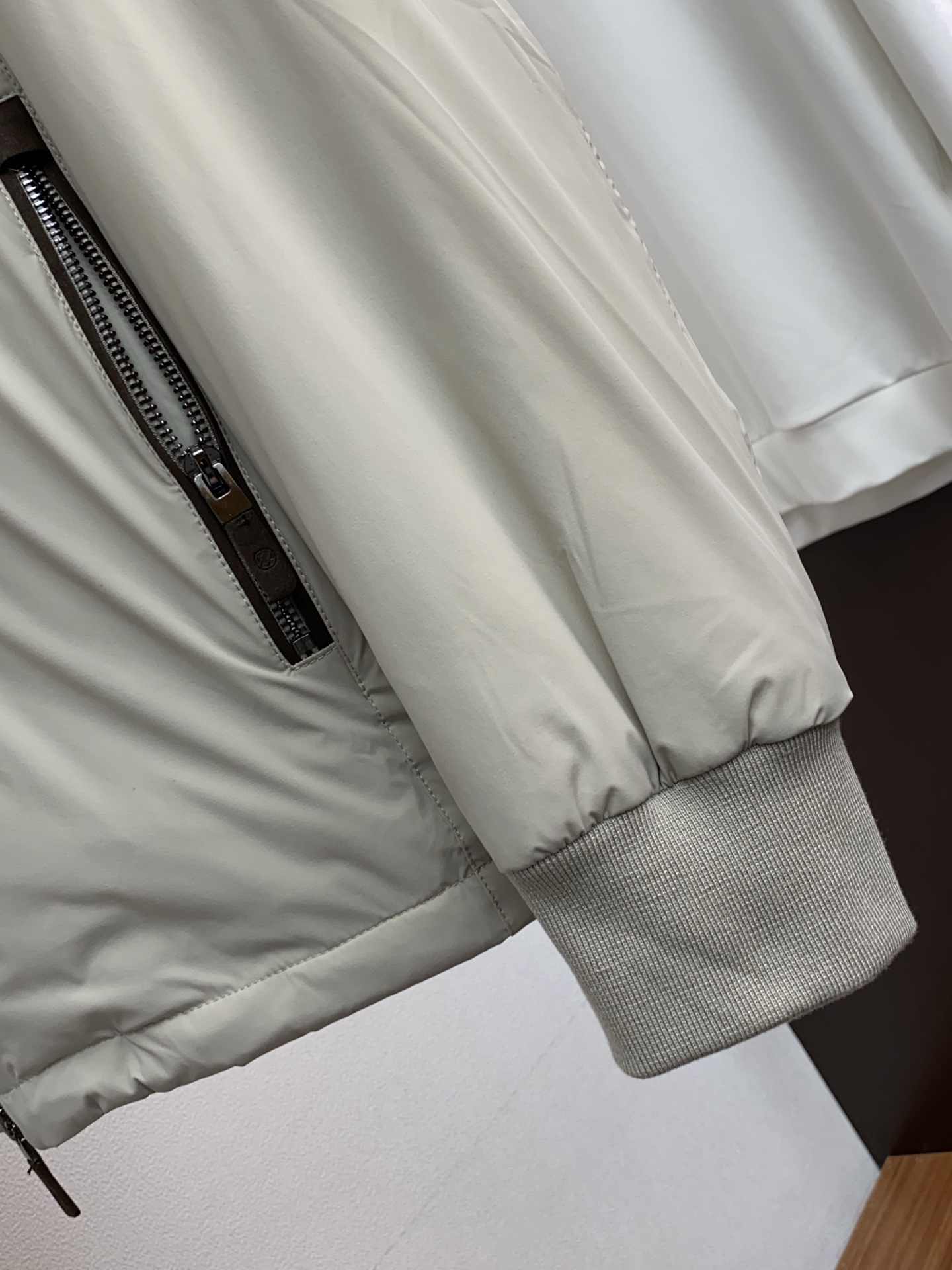 Ermenegildo Zegna Male Down Jacket White Duck Down M-xl