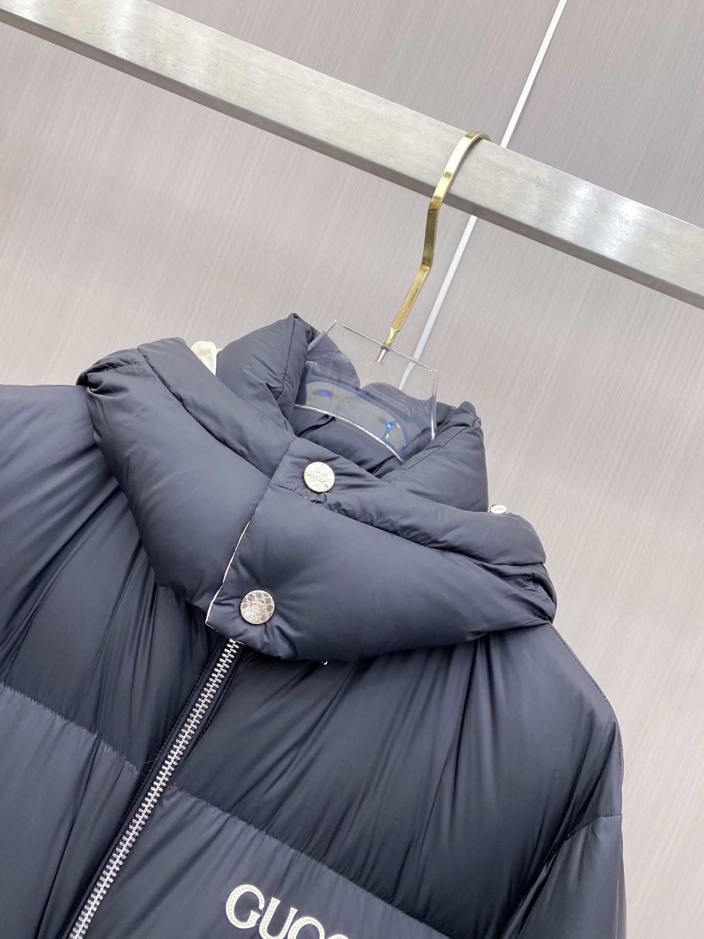 Gucci Basic Clothing White Duck Down 56