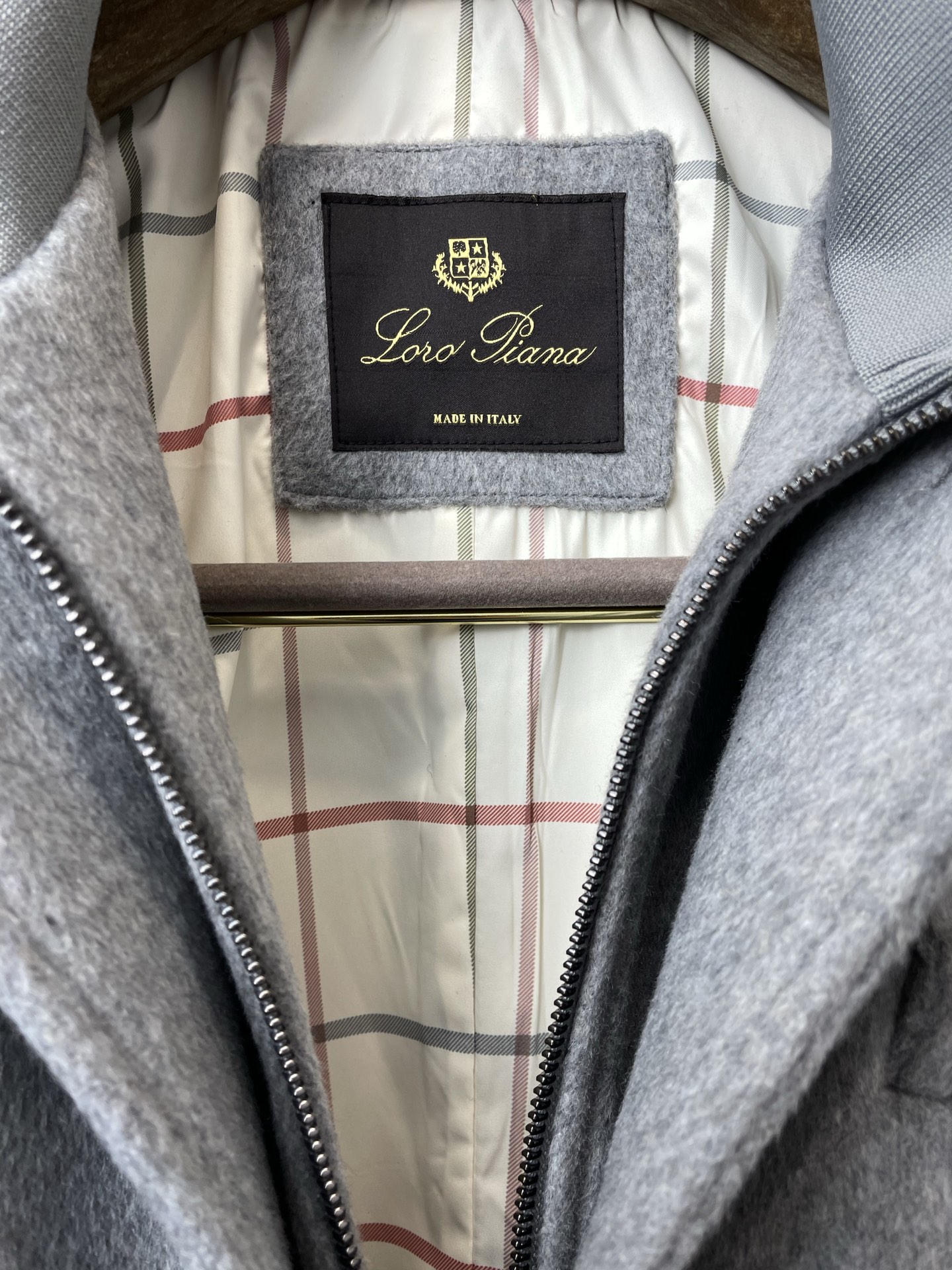 Loro Piana Basic Clothing L